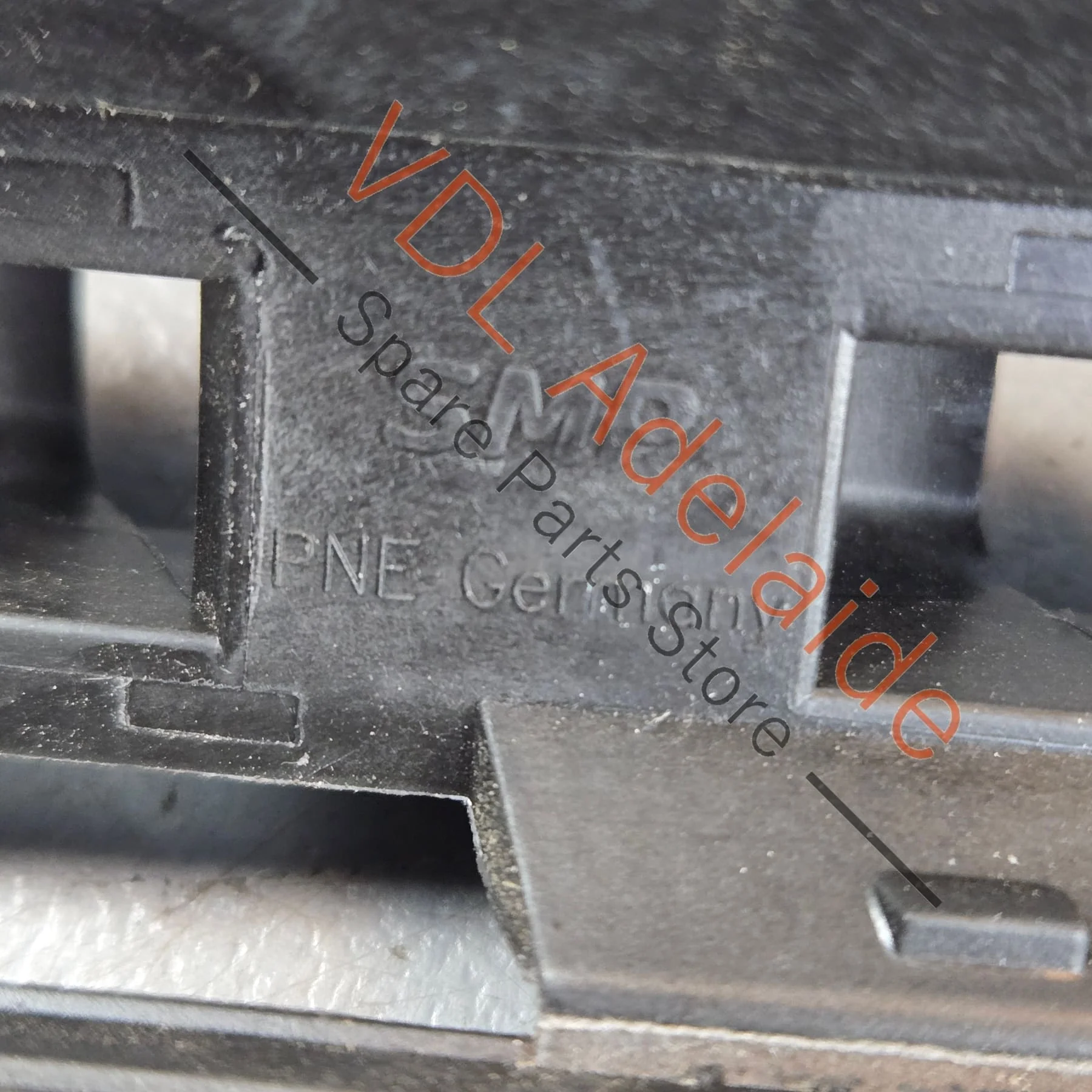 Audi A5 S5 A5 B9 Left Side Rear Bumper Retaining Bracket 8W6807889 - Image 5