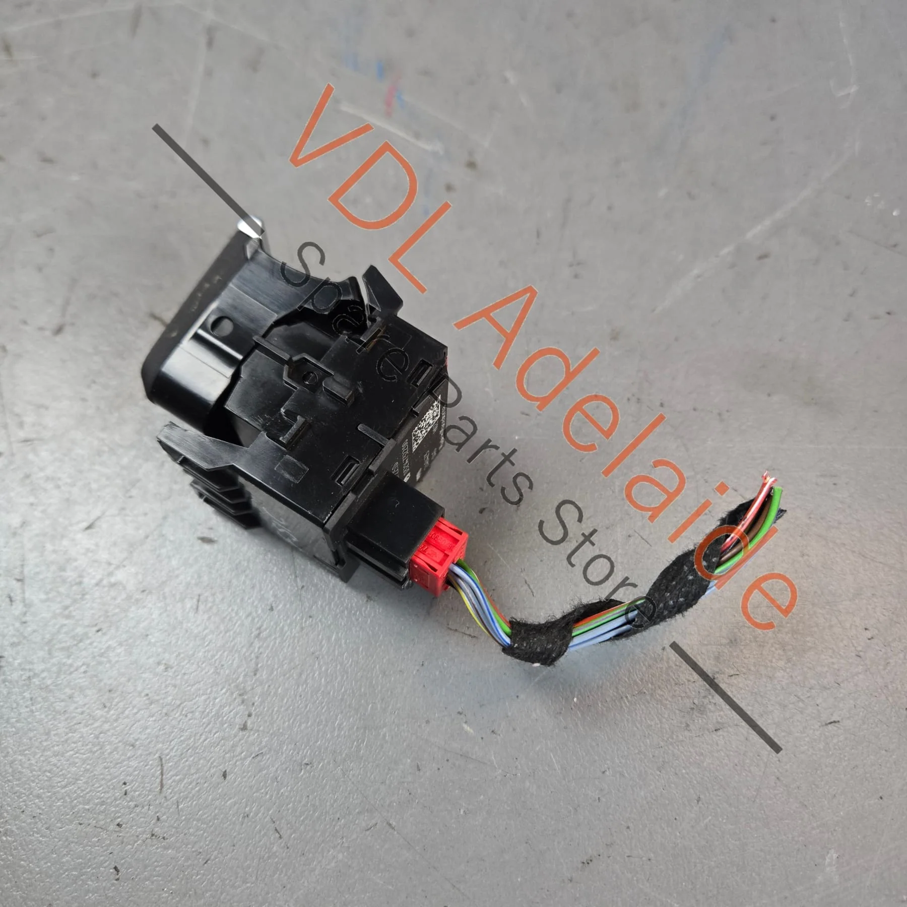 Audi A5 S5 RS5 Switch for EPB Electric Park Brake Handbrake 8W2927225D - Image 3