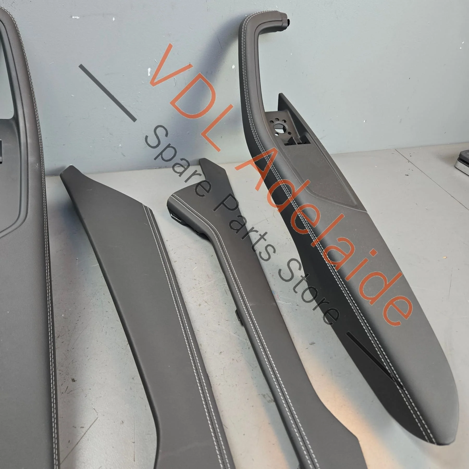 Audi A5 S5 RS5 Coupe Black Leather Upgrade White Stitch Centre Console and Door Handle Arm Rest Trim Set 8W2863305A KND 8W6867173A KND - Image 3