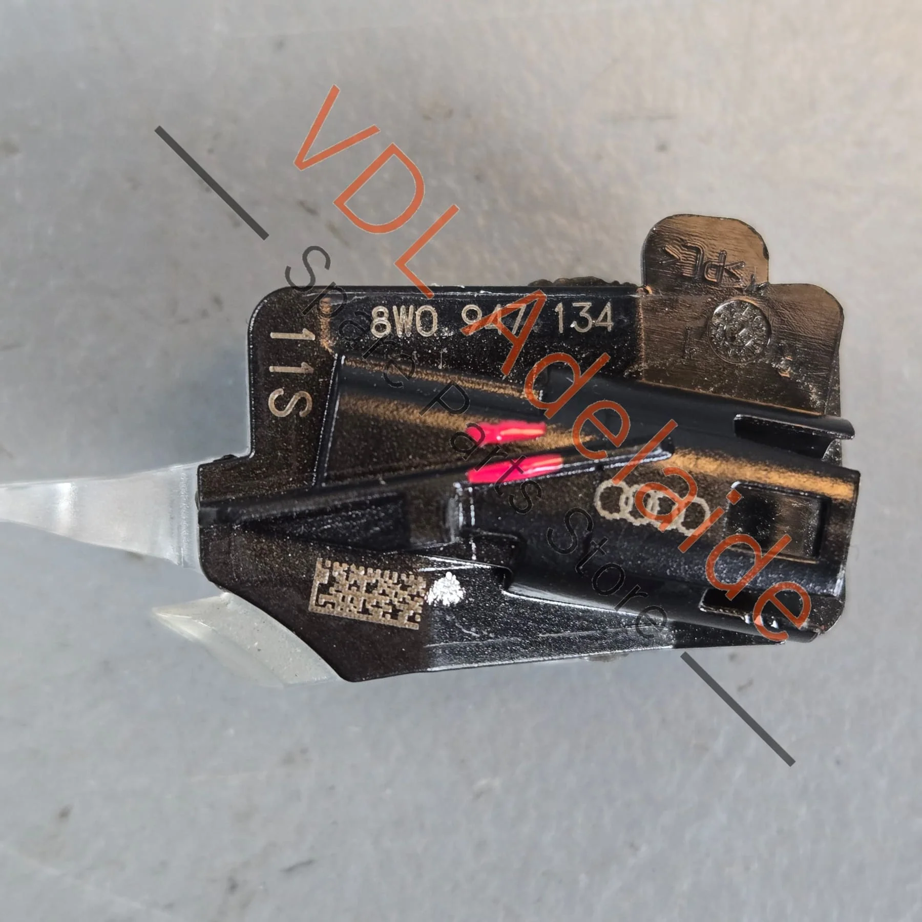Audi A4 A5 A7 Right Exterior Door Handle Peripheral Puddle Courtesy Light 8W0947134 - Image 4