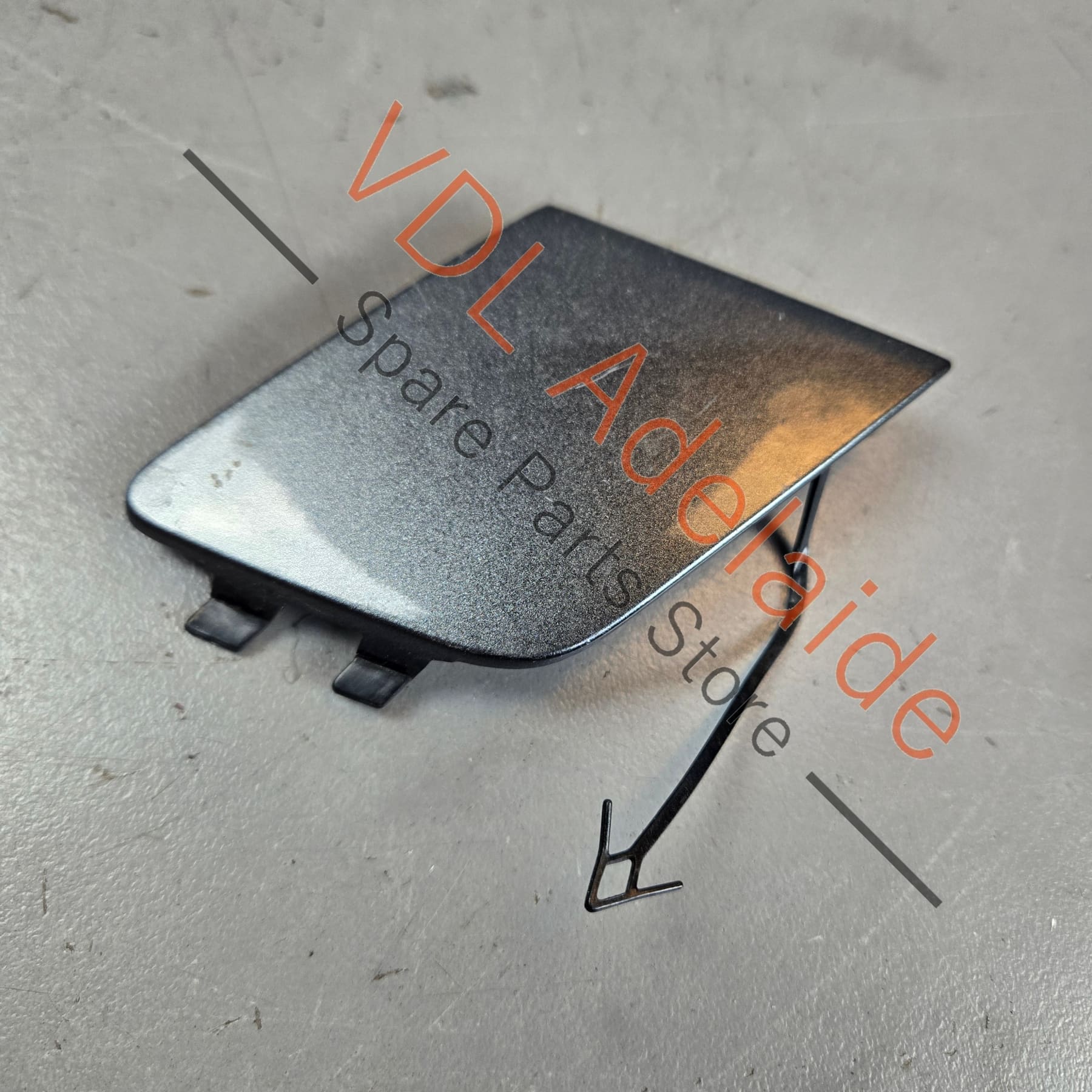 Audi A5 S5 B9 F5 Front Bumper Tow Hook Cover Trim 8W6807241D GRU Daytona Grey Pearl LZ7S/6Y/Z7S