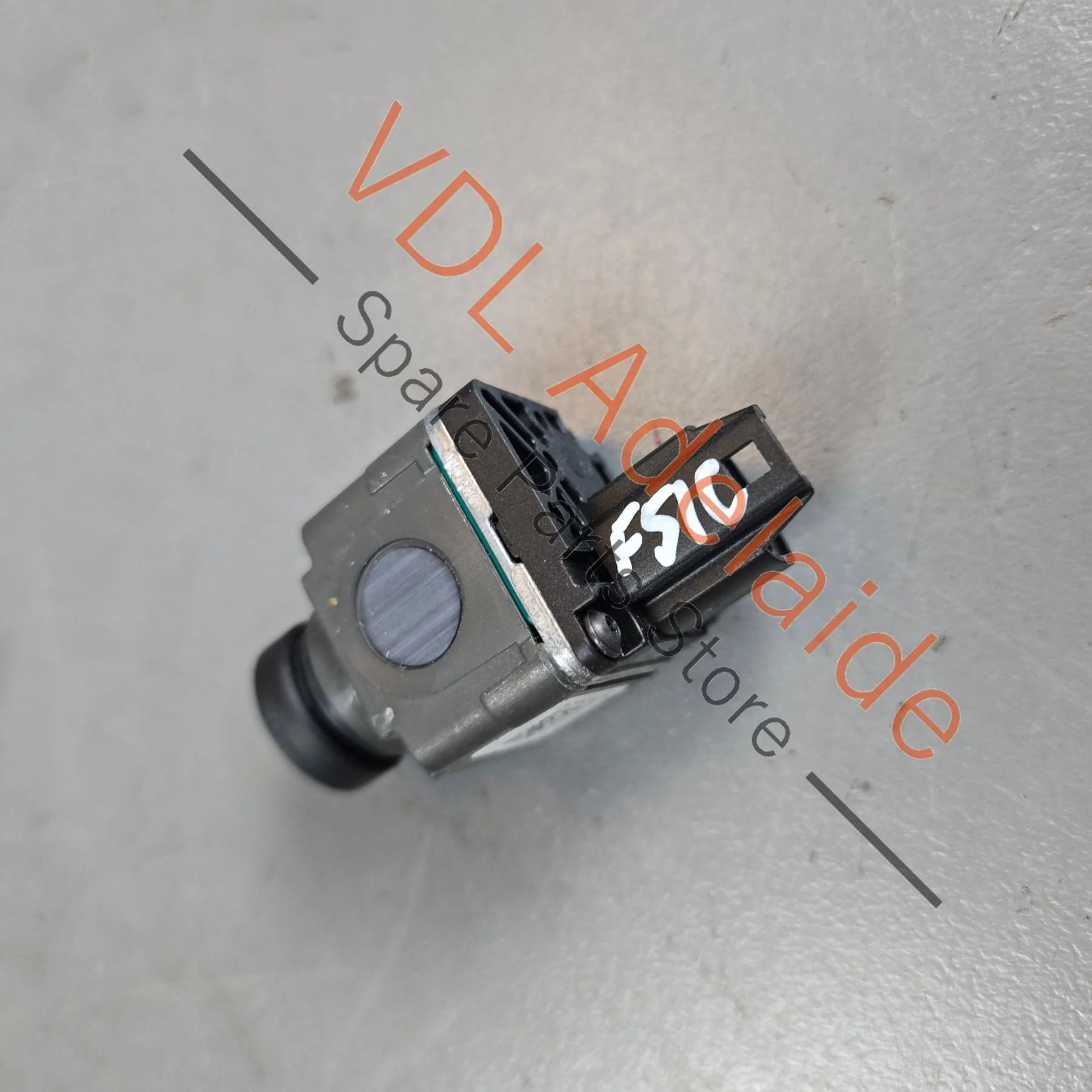 Audi Porsche VW Parking Camera 5Q0980546A As-New Suit front side or rear - Image 4