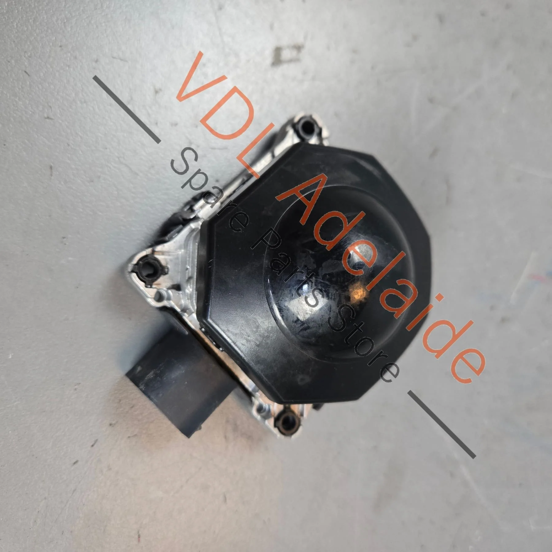Audi A4 A5 S5 RS4 RS5 F5 B9 Front Right Side Distance Control Radar for Cruise Control Master 8W0907561J
