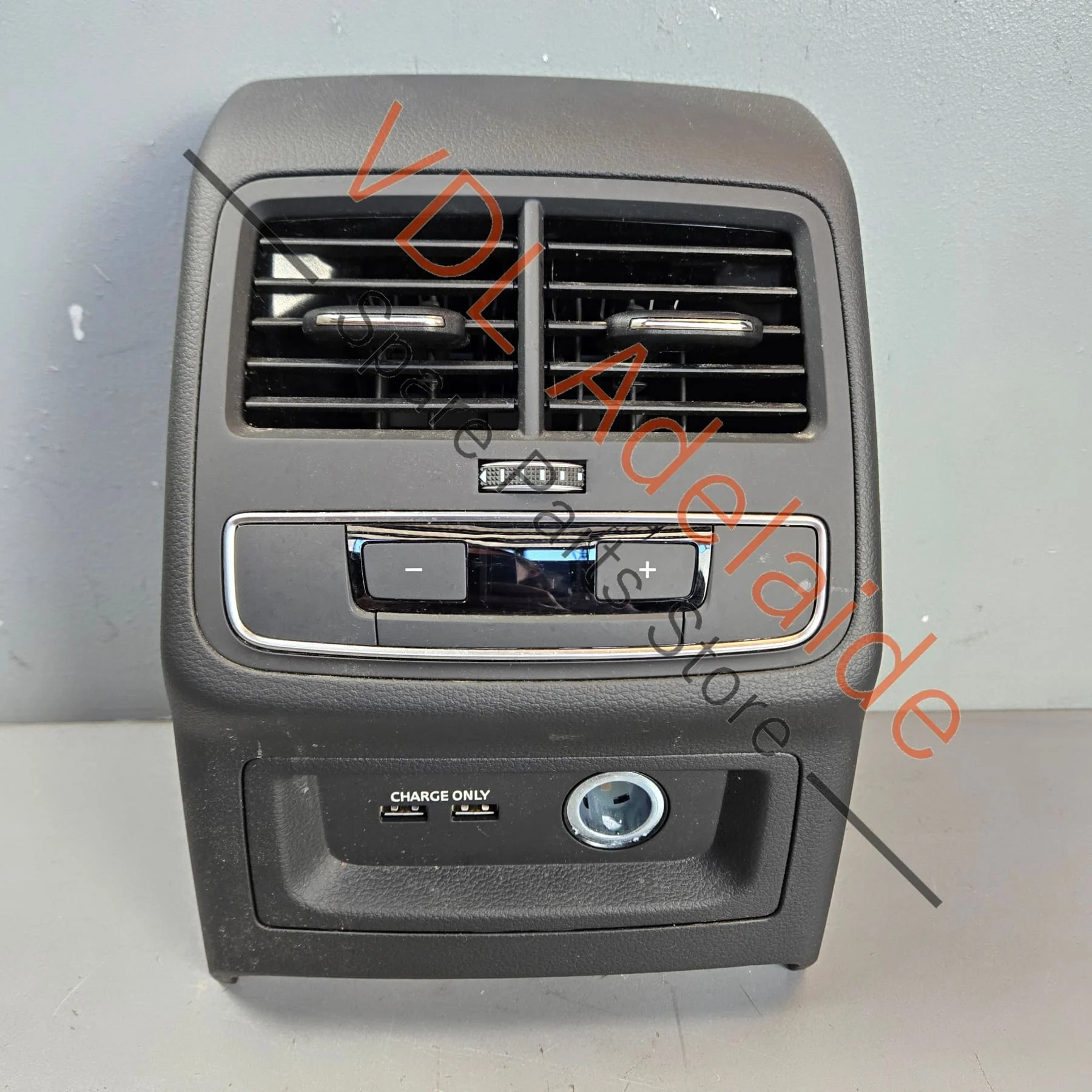Audi A4 A5 B9 RHS Right Dashboard Air Vent for Air Conditioning 8W0820902B