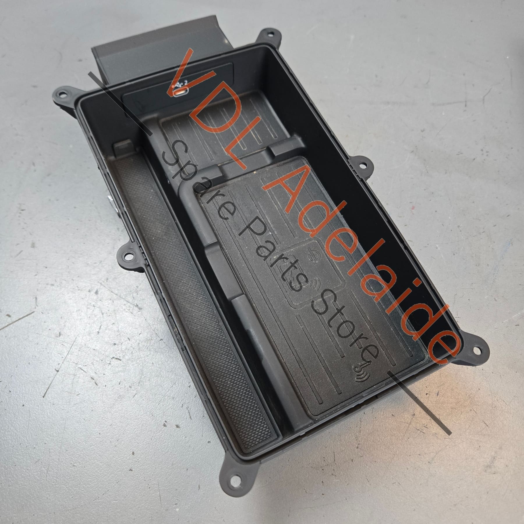 Audi A4 A5 B9 Genuine Wireless Phone Charger and USB Hub in Centre Console 8W0864981D 8W0035708