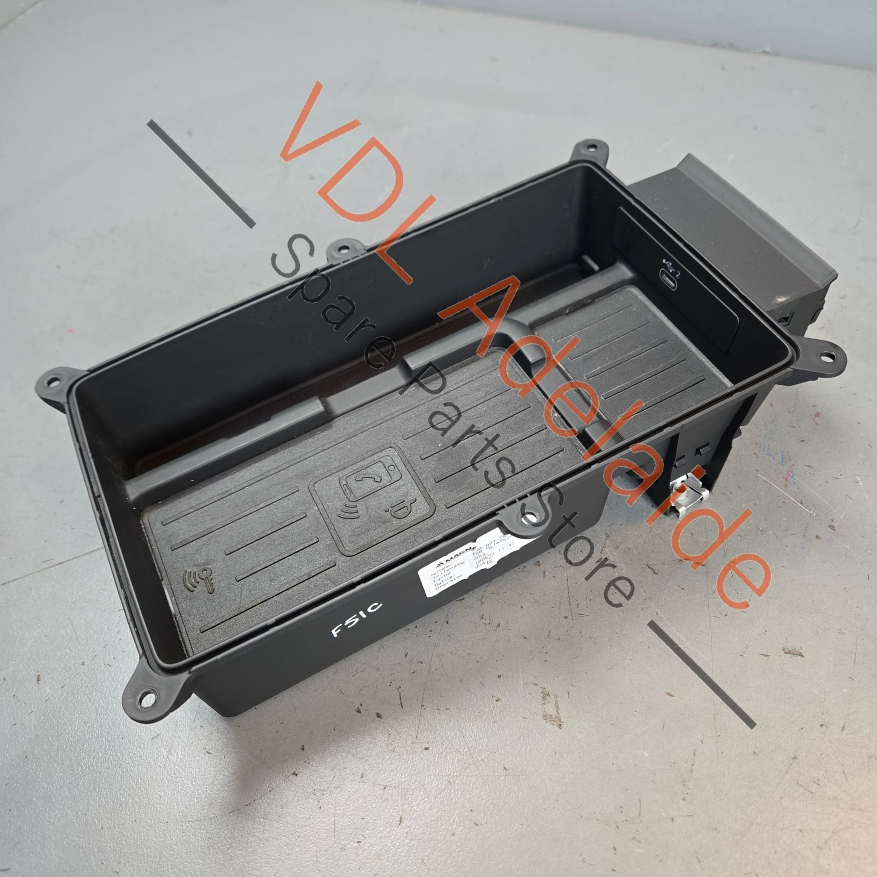 Audi A4 A5 B9 Genuine Wireless Phone Charger and USB Hub in Centre Console 8W0864981D 8W0035708 - Image 4