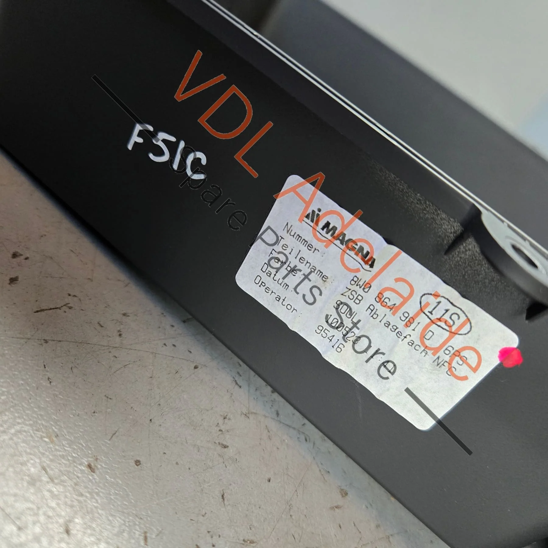 Audi A4 A5 B9 Genuine Wireless Phone Charger and USB Hub in Centre Console 8W0864981D 8W0035708 - Image 5