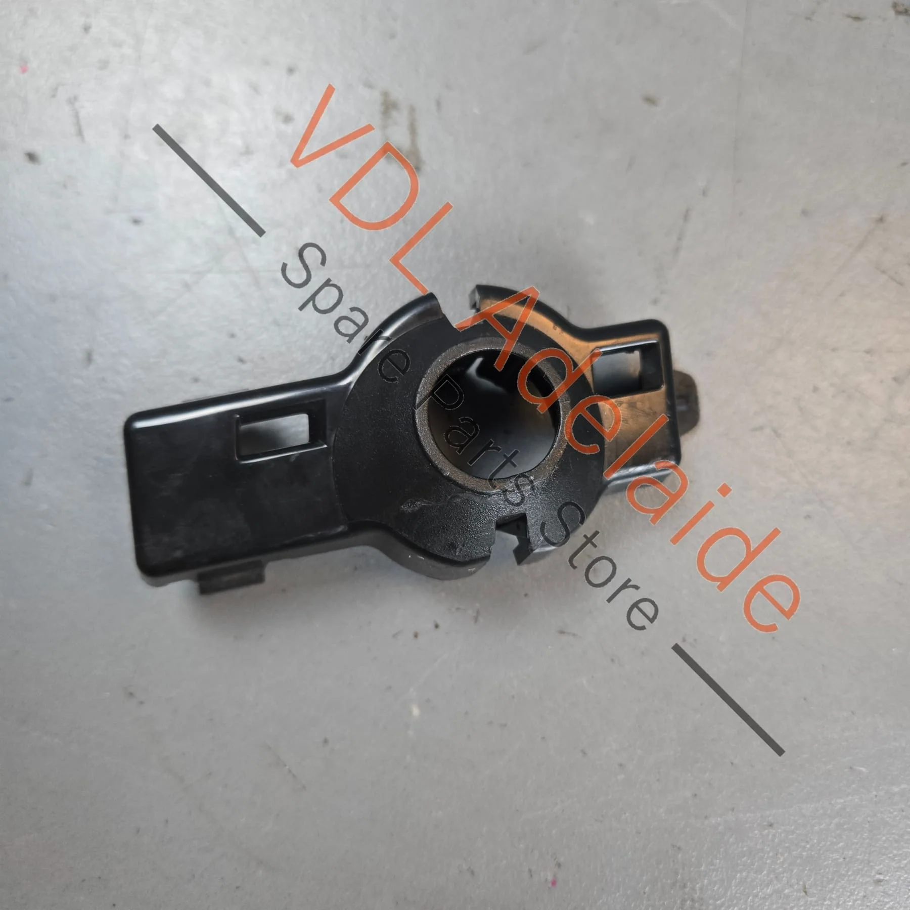 Audi A5 S5 Front Right Bumper Parking Sensor Bracket 8W6919268H