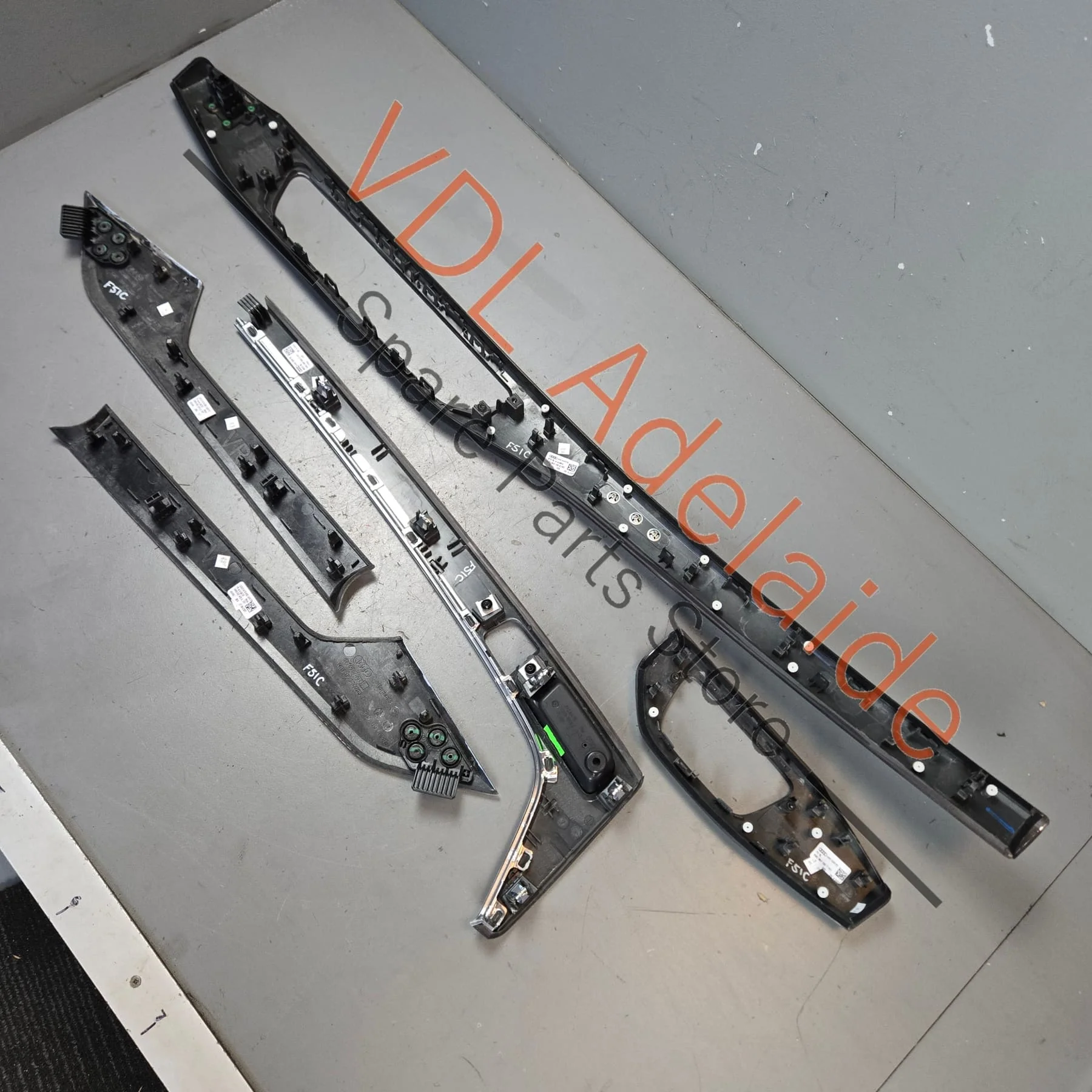 Audi S5 RS5 Set of Carbon Fibre Interior Trim Set Doors and Console 8W2853190T 7V7 8W6867410G 7V7 8W2863969G 7V7 - Image 10