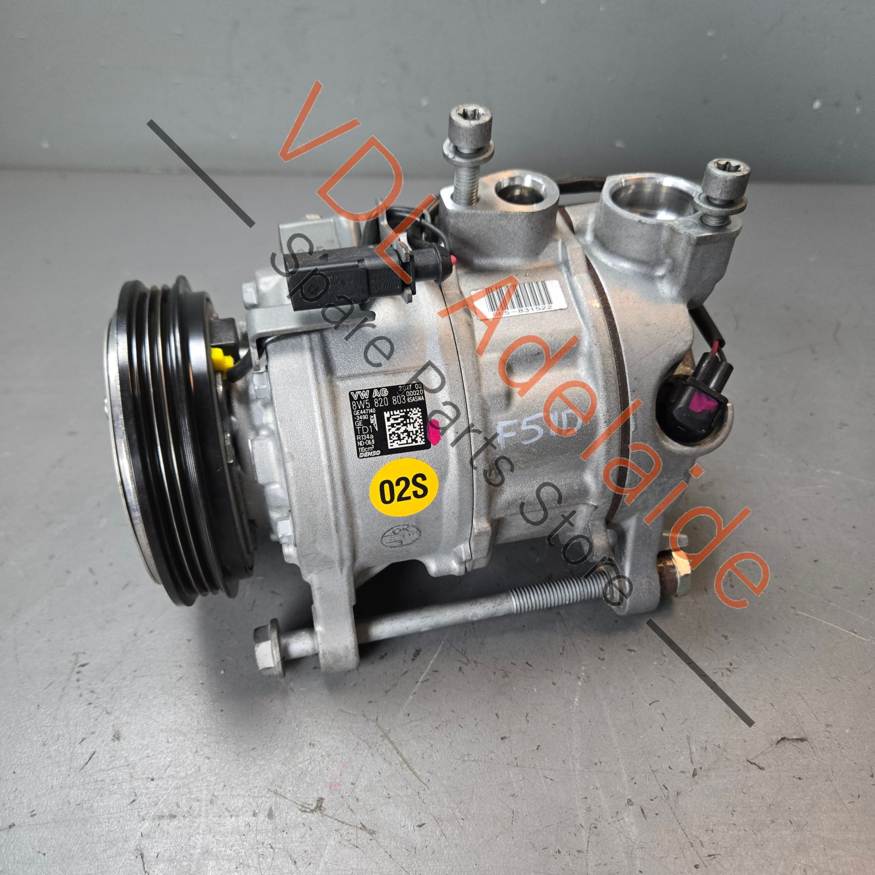 Audi A4 A5 RS4 RS5 F5 B9 AC Compressor Denso 8W5820803
