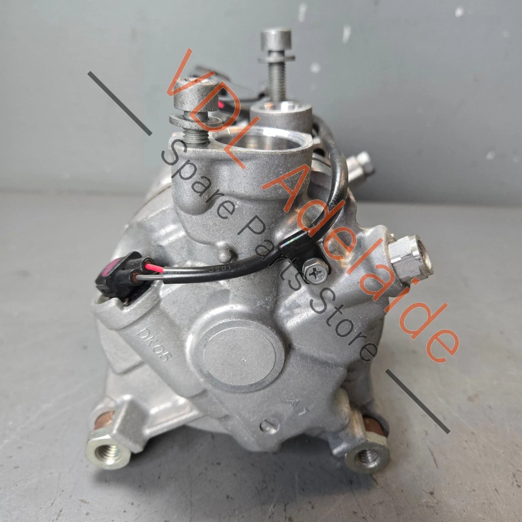 Audi A4 A5 RS4 RS5 F5 B9 AC Compressor Denso 8W5820803 - Image 5