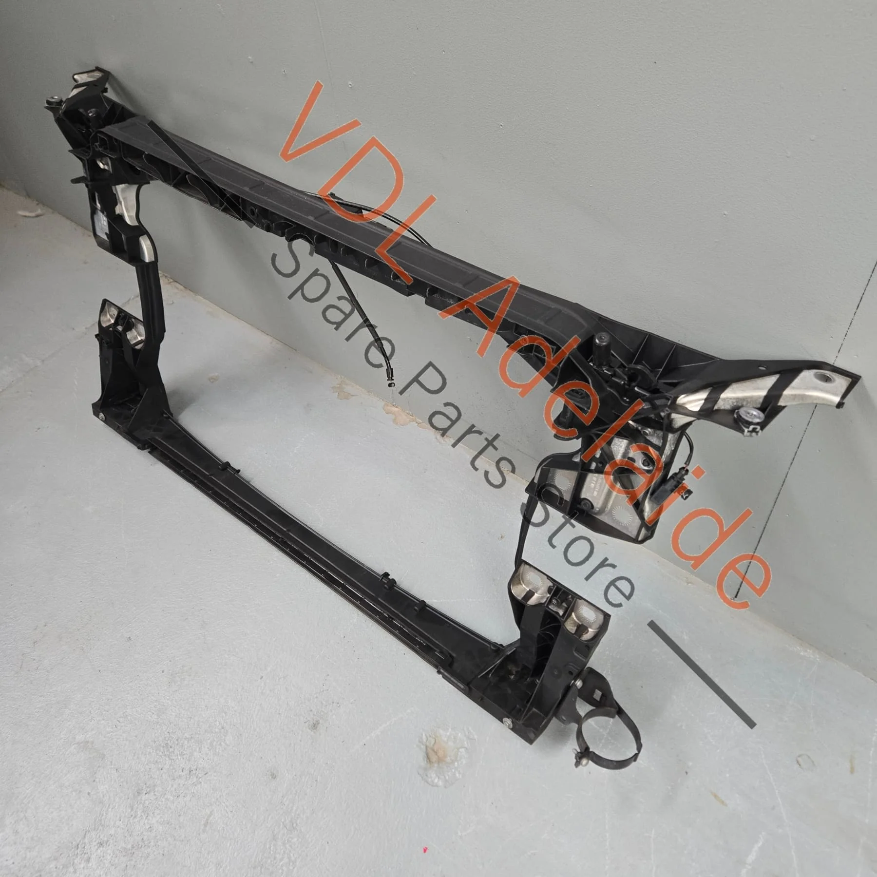 Audi A4 A5 S4 S5 RS4 RS5 F5 B9 Radiator Support Bracket Panel 8W0805594D