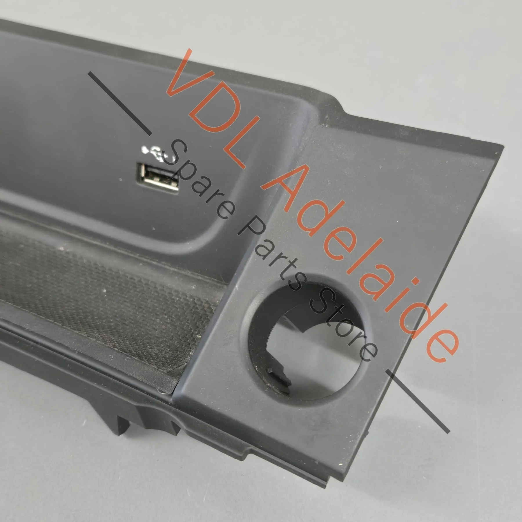Audi RS5 F5 B9 F5 Centre Console Storage Compartment for RHD with USB Jack 8W2864131B - Image 2
