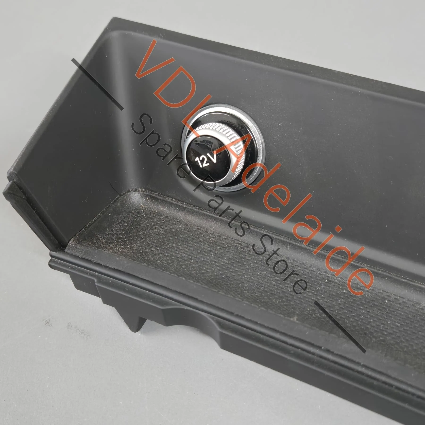 Audi RS5 F5 B9 F5 Centre Console Storage Compartment for RHD with USB Jack 8W2864131B - Image 3