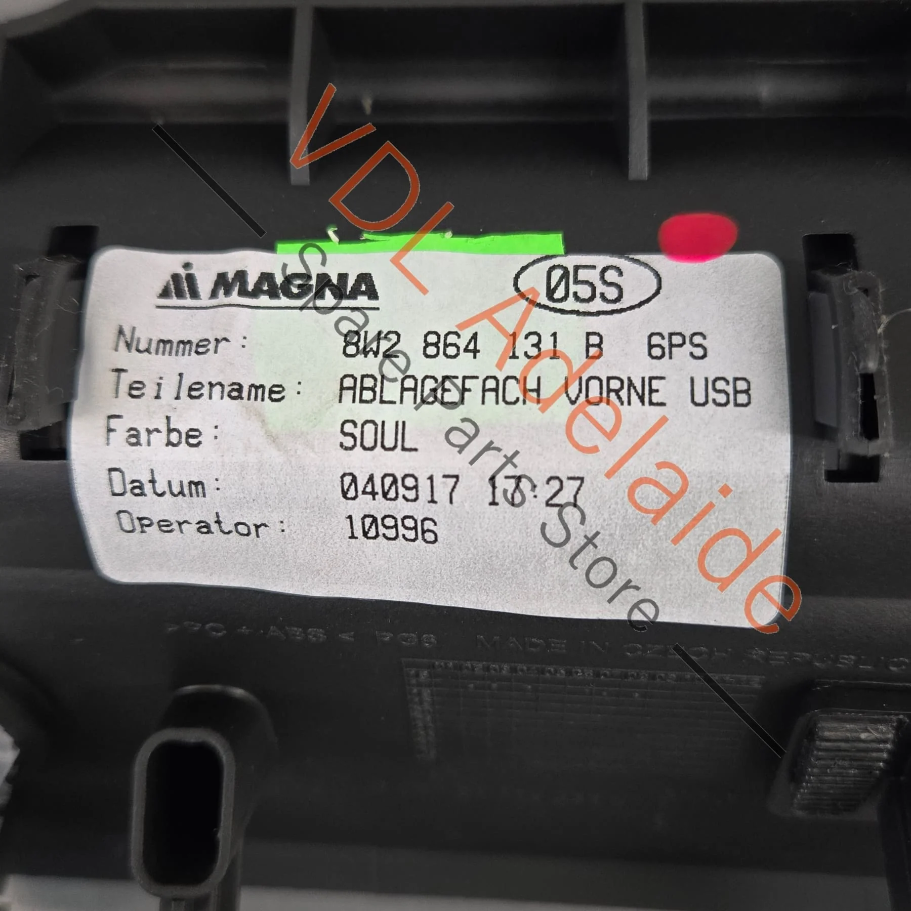 Audi RS5 F5 B9 F5 Centre Console Storage Compartment for RHD with USB Jack 8W2864131B - Image 5