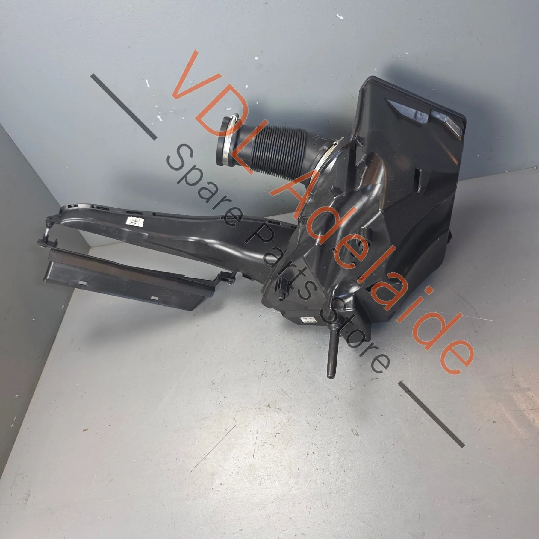 Audi RS4 RS5 B9 2.9 V6 Original OEM Air Filter Assembly 8W0133837R - Image 3