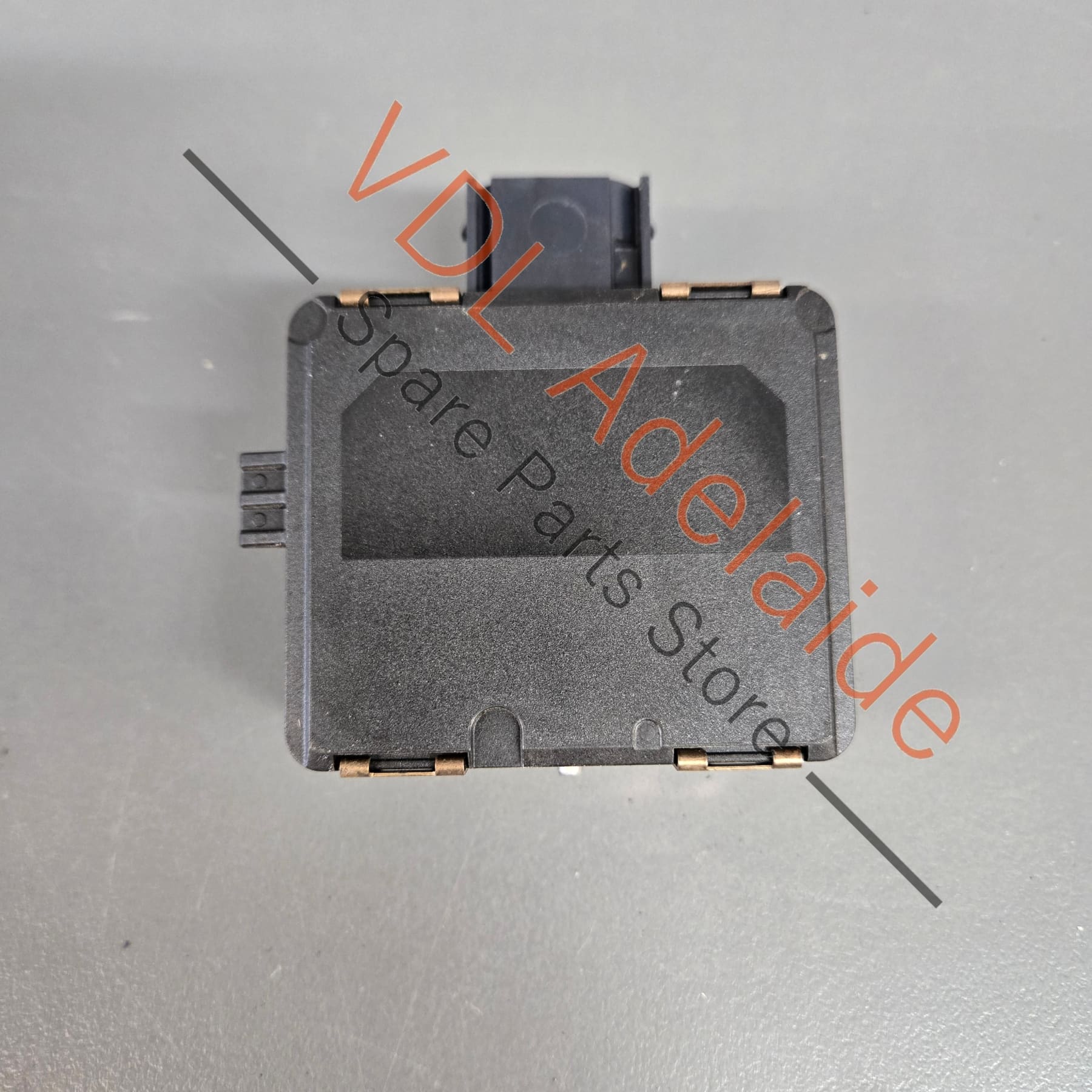 Audi VW Rear Left Lane Change Assist Module Radar Slave 4M0907590D - Image 3