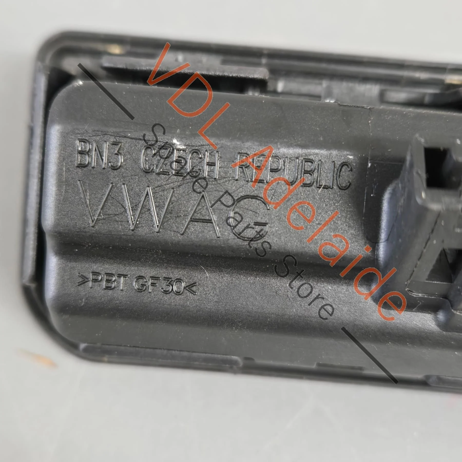 Audi A5 S5 RS5 F5 B9 Rear View Camera & Trunk Boot Release Button 8W8827566A - Image 4