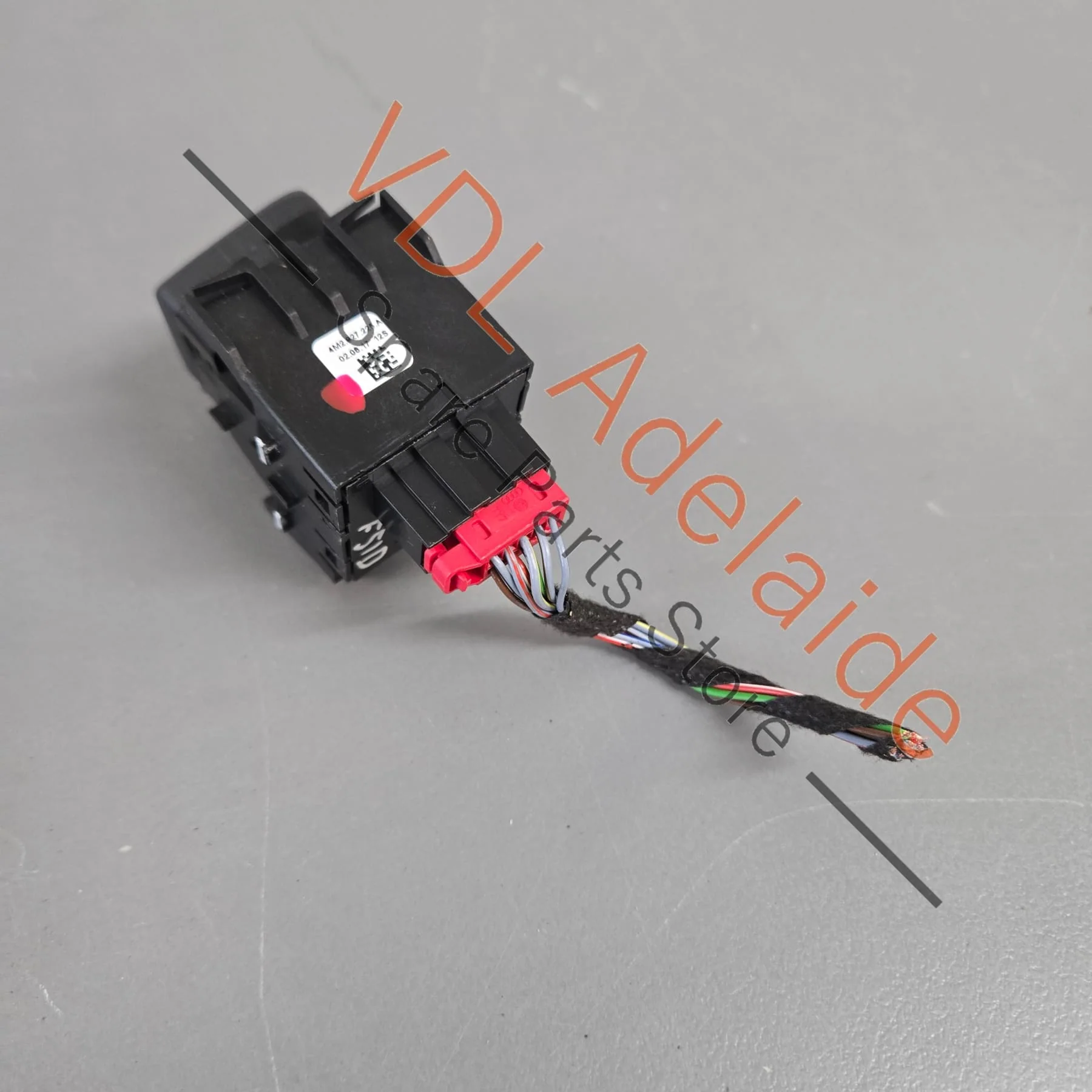 Audi A4 S4 B9 Switch for Electric Handbrake Park Brake EPB 4M2927225A - Image 3