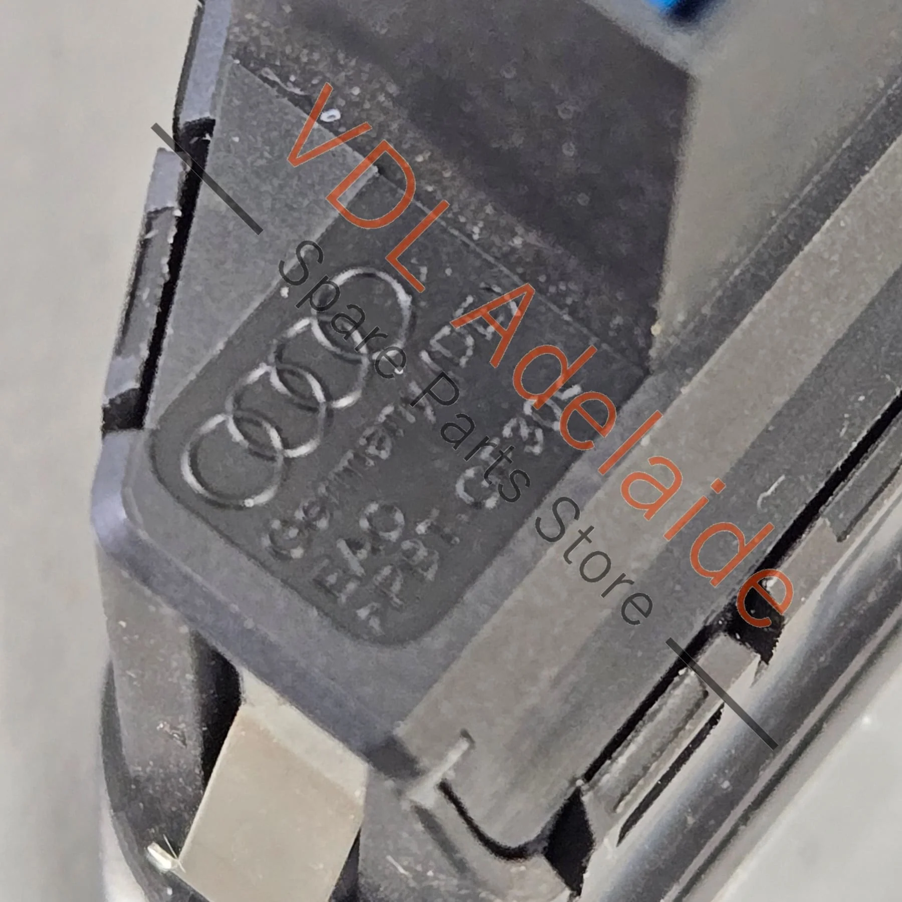 Audi Button for Hill Descent Control 4M2927143B 8W2927143A - Image 4
