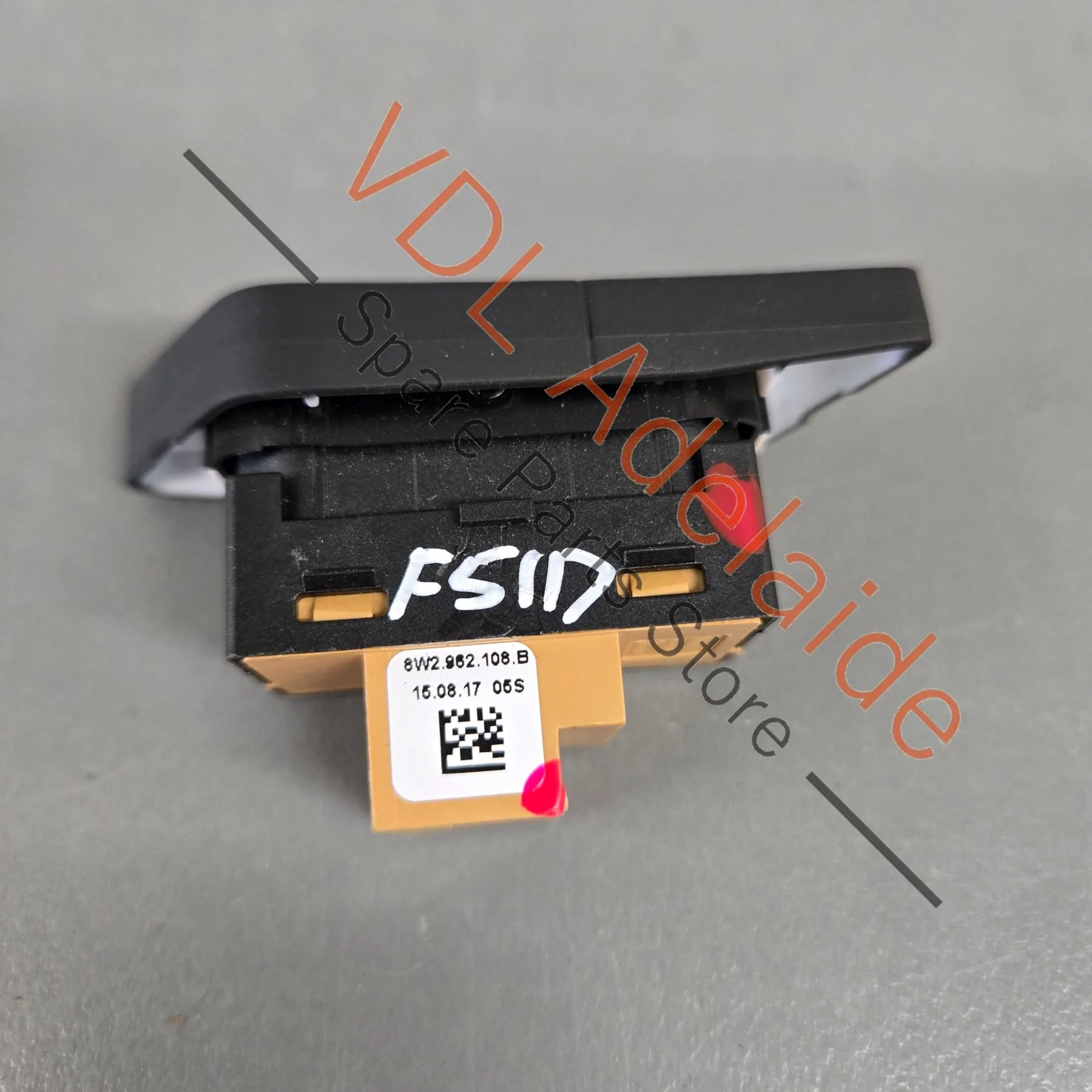 Audi A4 S4 RS4 B9 Right Front Door Lock Button Switch 8W2962108B - Image 2