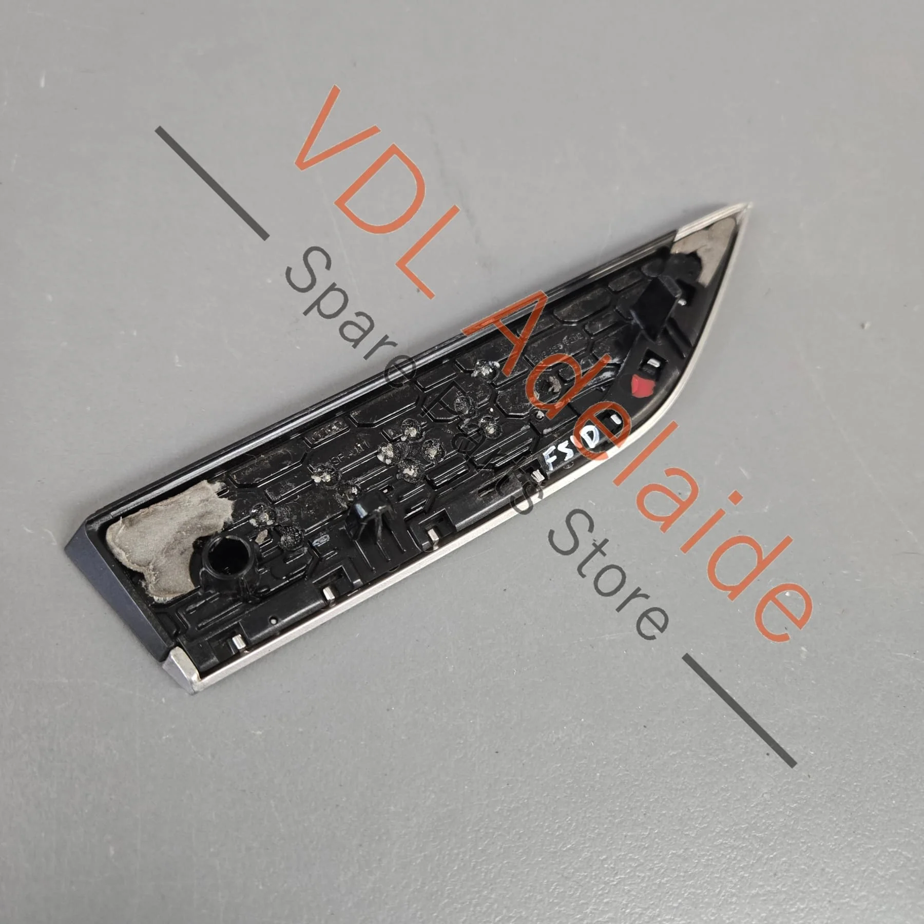 Audi RS5 Left Front Fender Badge Emblem 8W6853601D PUZ - Image 4
