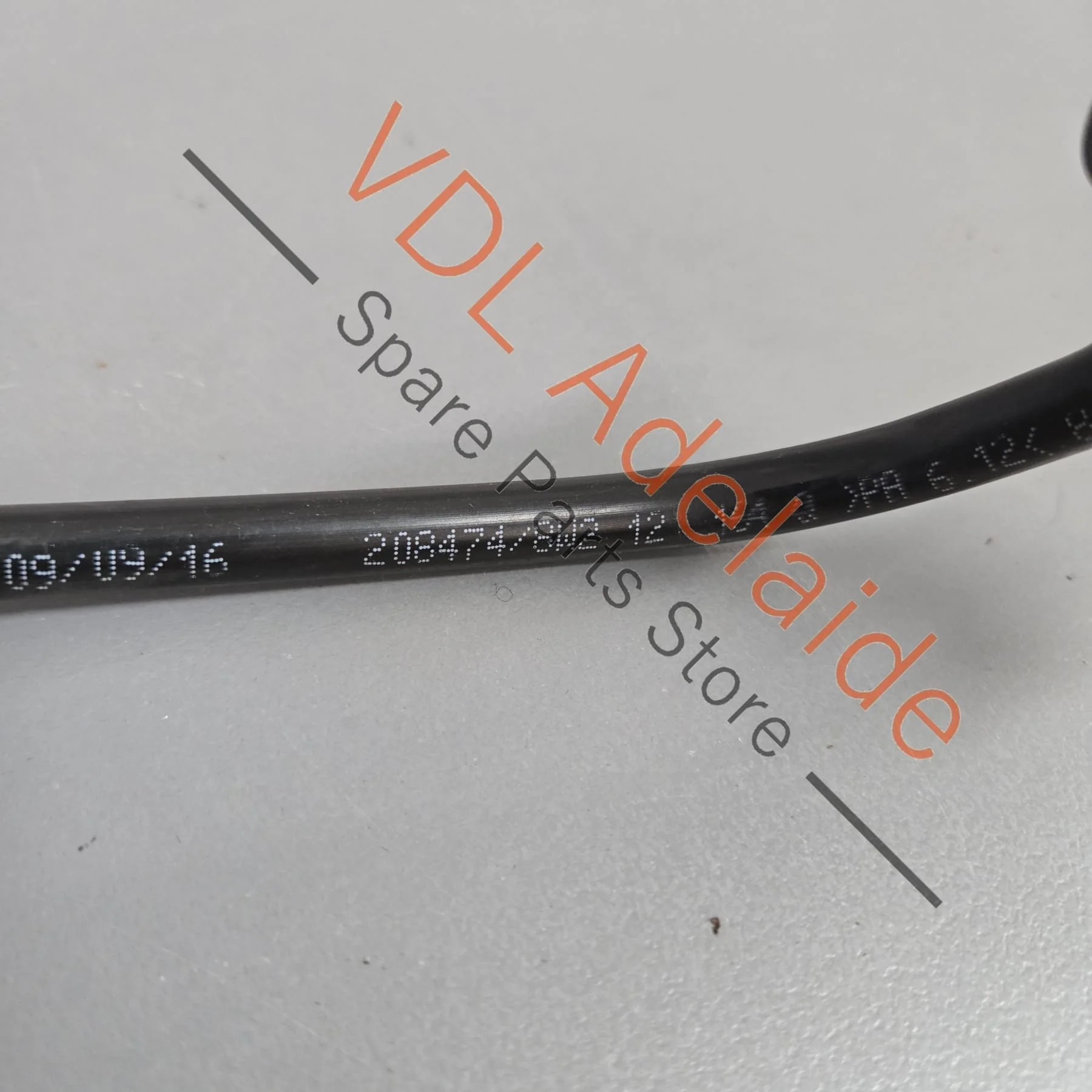 Audi RS5 Coolant Reservoir Bleeder Pipe Hose 8W0122109D - Image 6