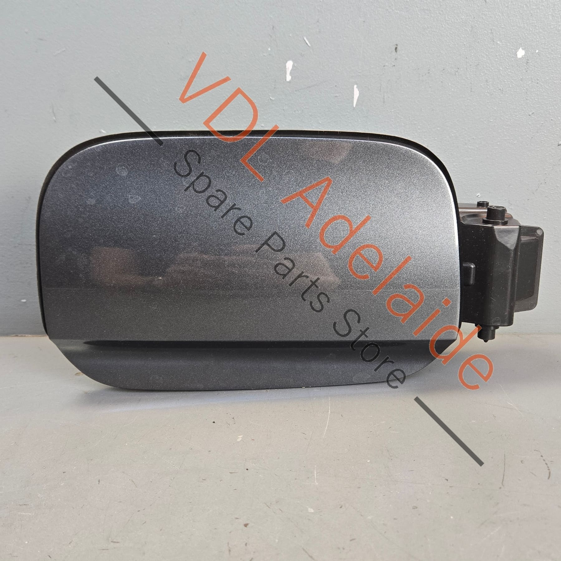 Audi RS5 Petrol Gas Fuel Filler Door Cap Flap Daytona Grey 6Y / Z7S - Image 3