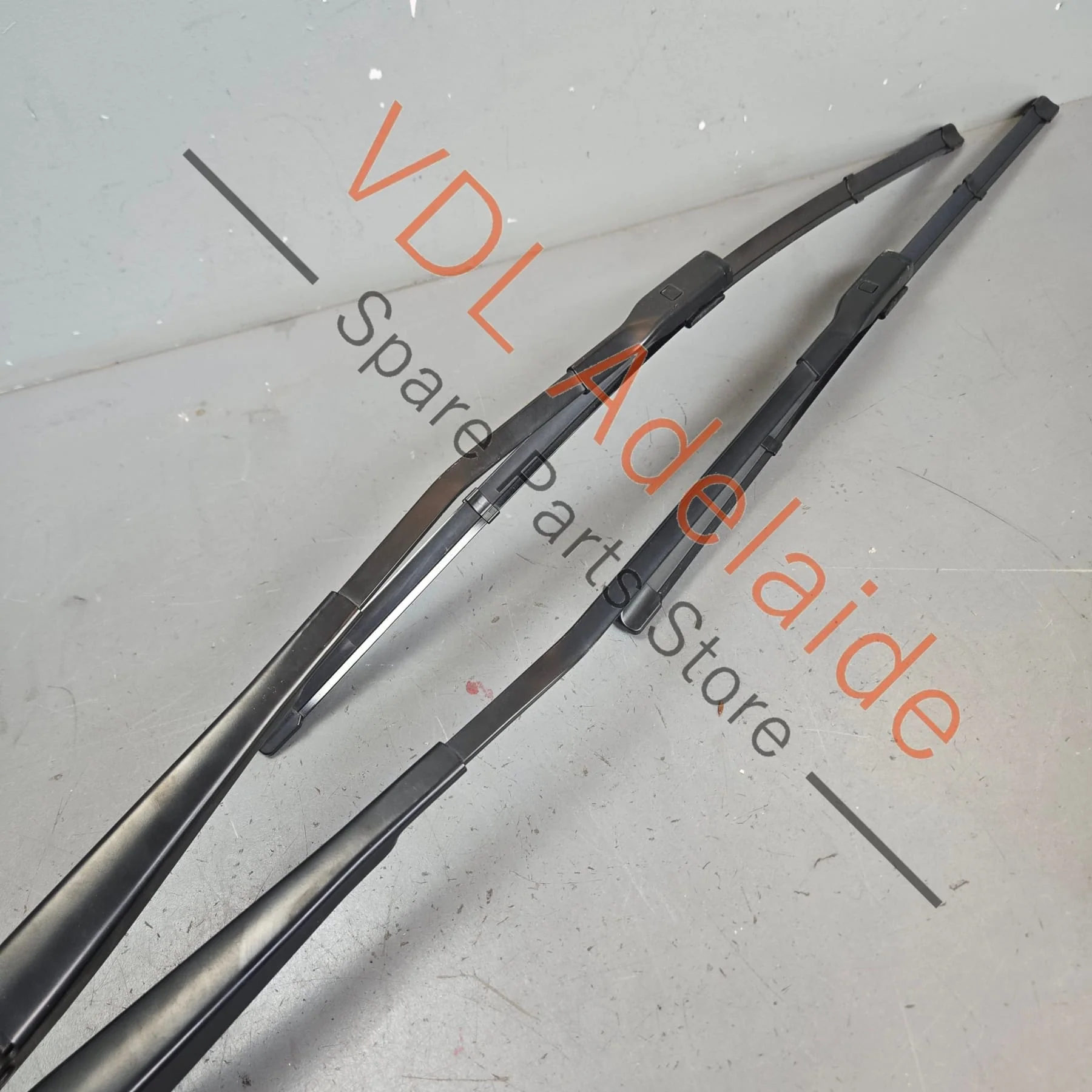 Audi A4 B9 A5 F5 Windscreen Wiper Arm Set for RHD models 8W2955407 8W2955408 - Image 2