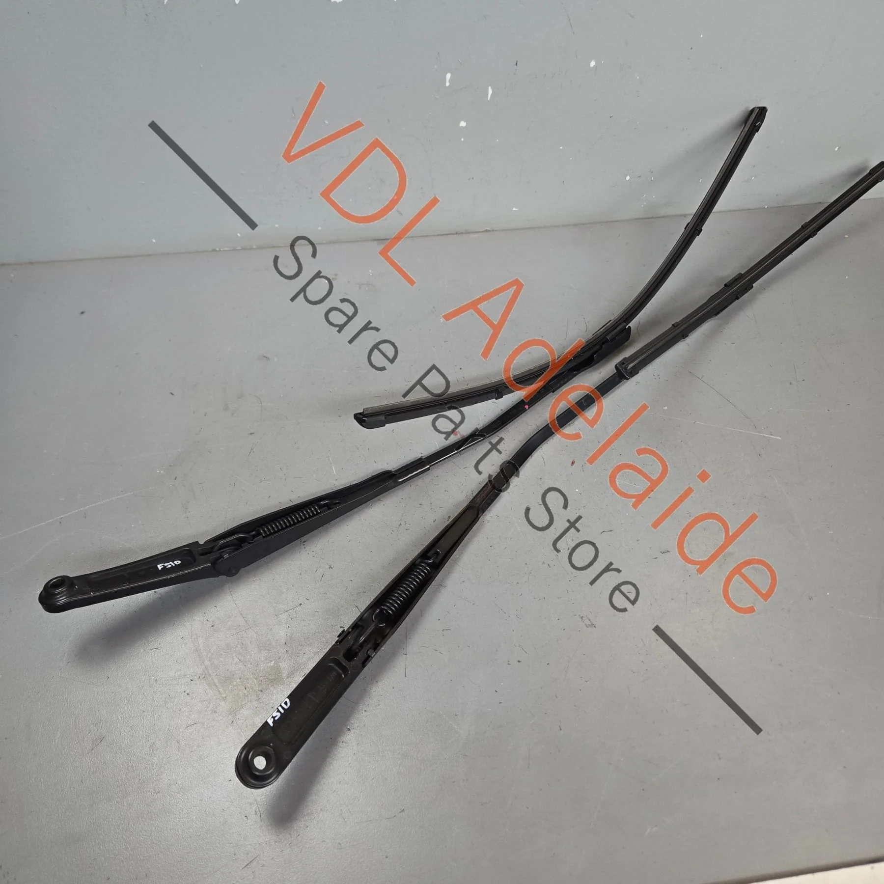 Audi A4 B9 A5 F5 Windscreen Wiper Arm Set for RHD models 8W2955407 8W2955408 - Image 4