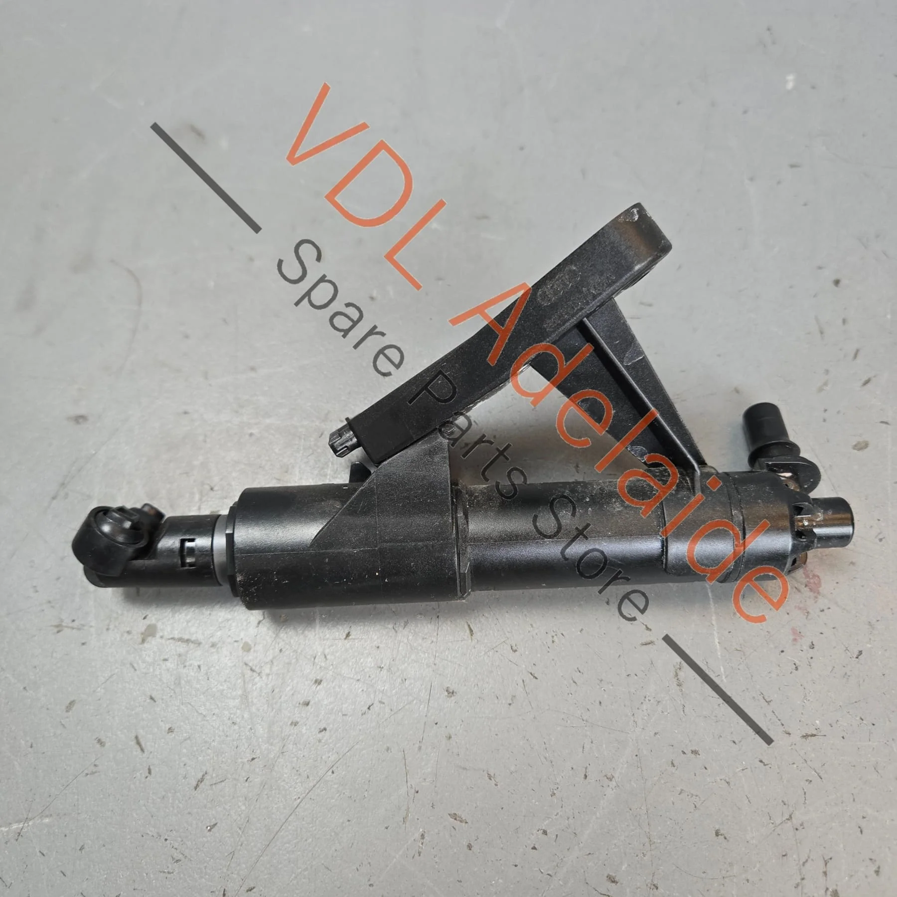 Audi RS4 RS5 Front Bumper Headlight Washer Jet 8W6955102A - Image 2