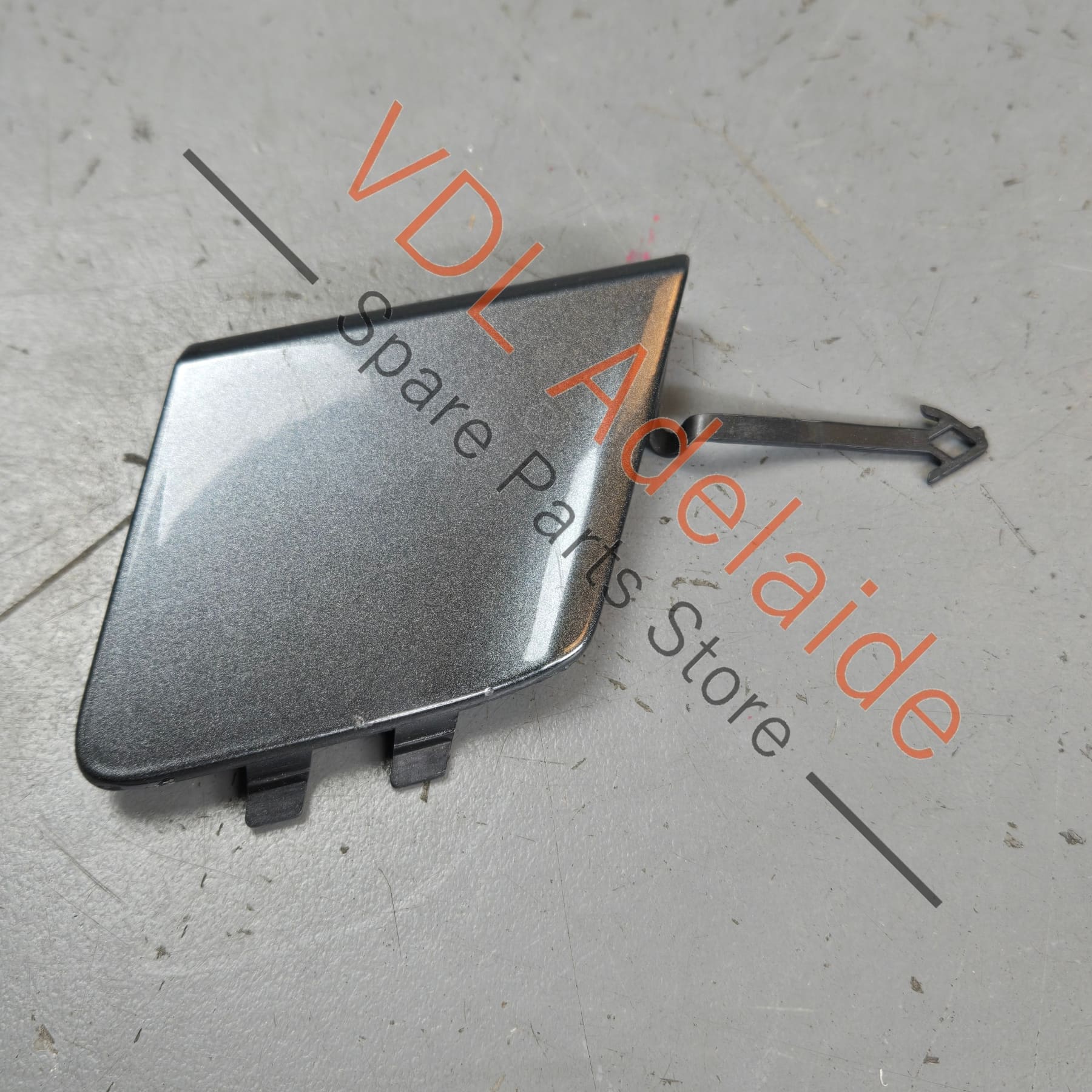 Audi RS5 B9 Front Bumper Tow Hook Cover 8W6807241B Daytona Grey Pearl LZ7S/6Y/Z7S