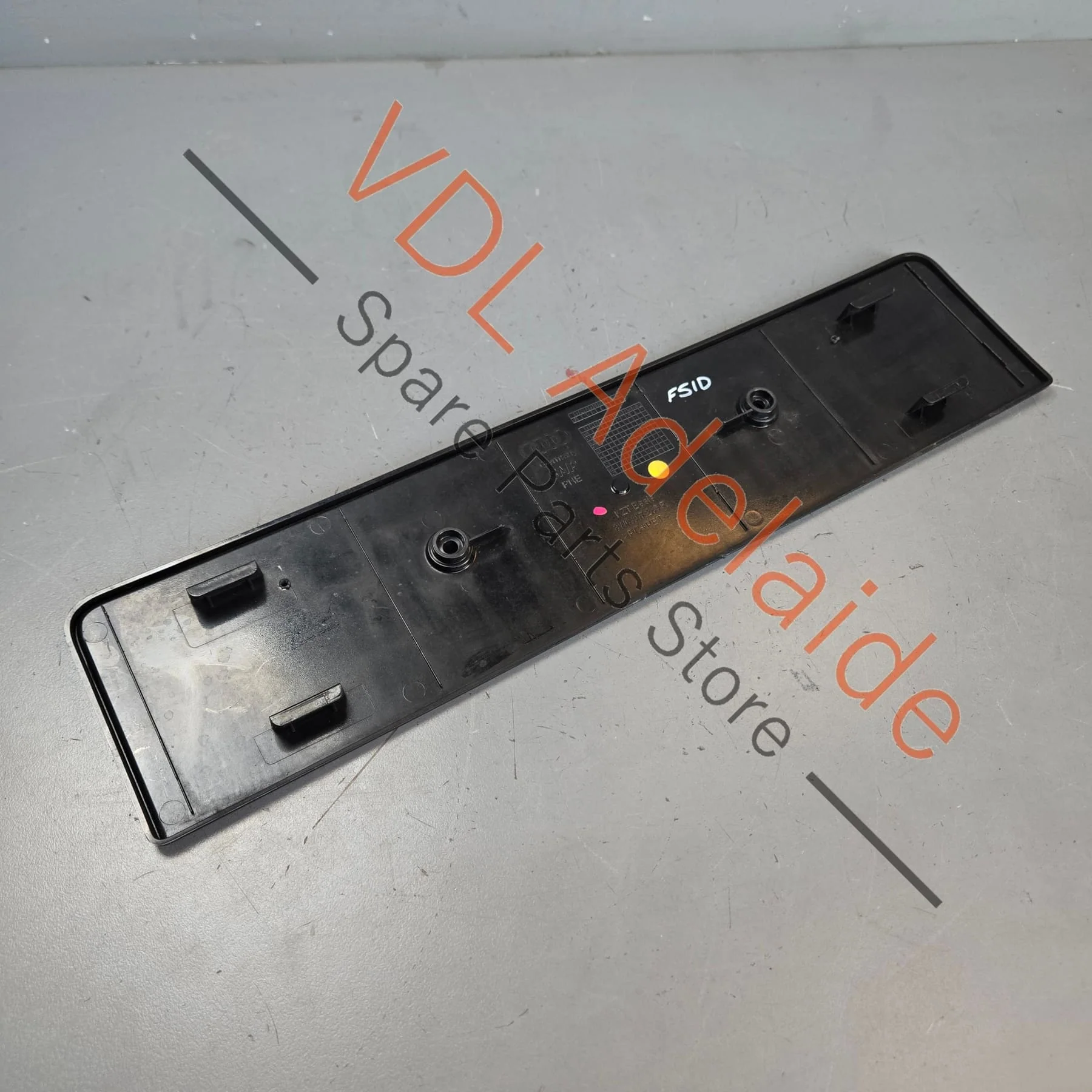 Audi RS5 B9 front Grille Licence Plate Mounting Bracket Trim Gloss Black 8W6807285R T94 - Image 4