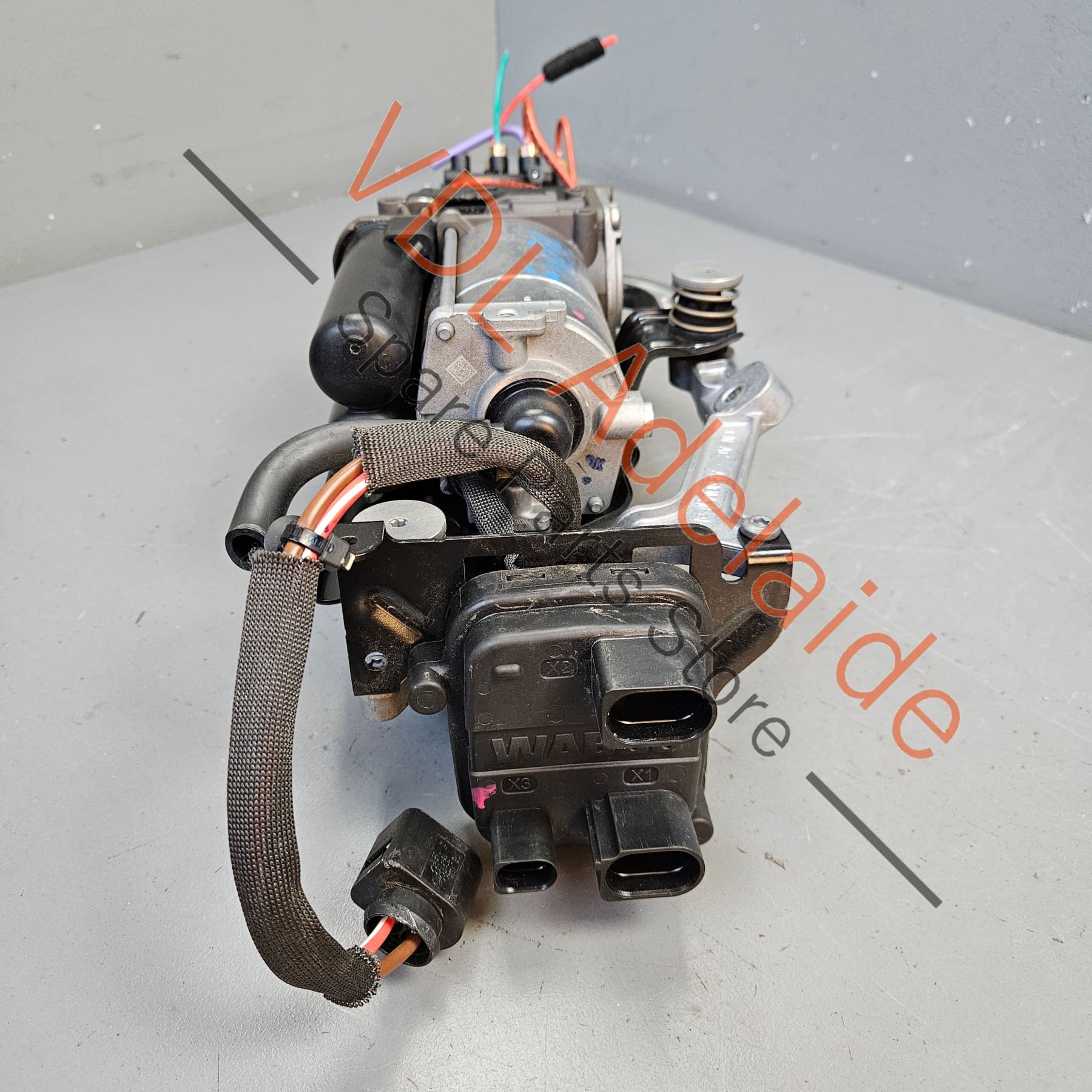 Audi e-Tron Porsche Taycan Air Suspension Pump & Valve Block Controller 9J1616006D 4M0907778 - Image 7