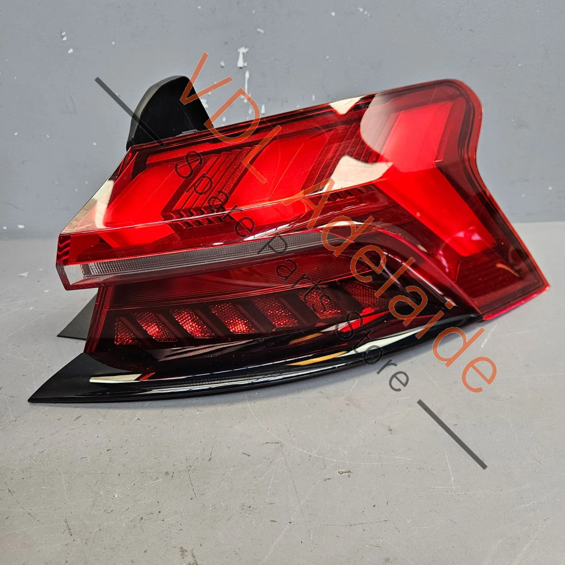 Audi e-Tron GT Rear Right Tail Light Lamp LED 4J3945092