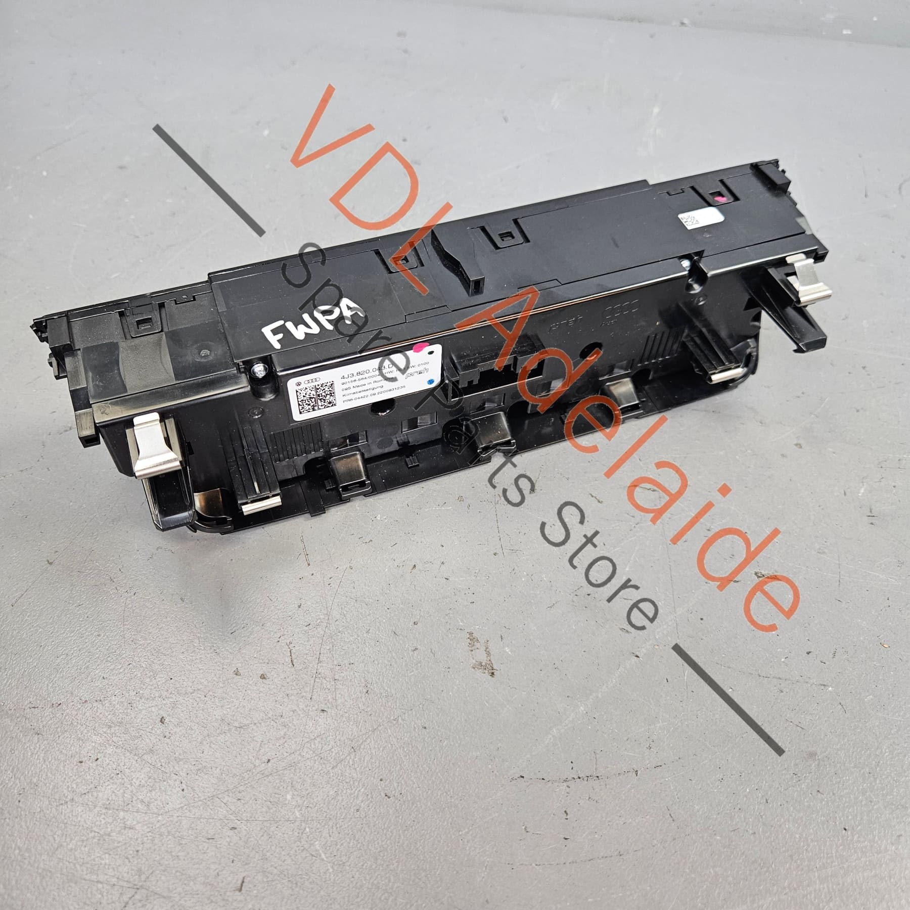 Audi e-Tron GT Centre A/C Air Conditioning Climate Display Switch 4J3820043K 4J3820043D - Image 8