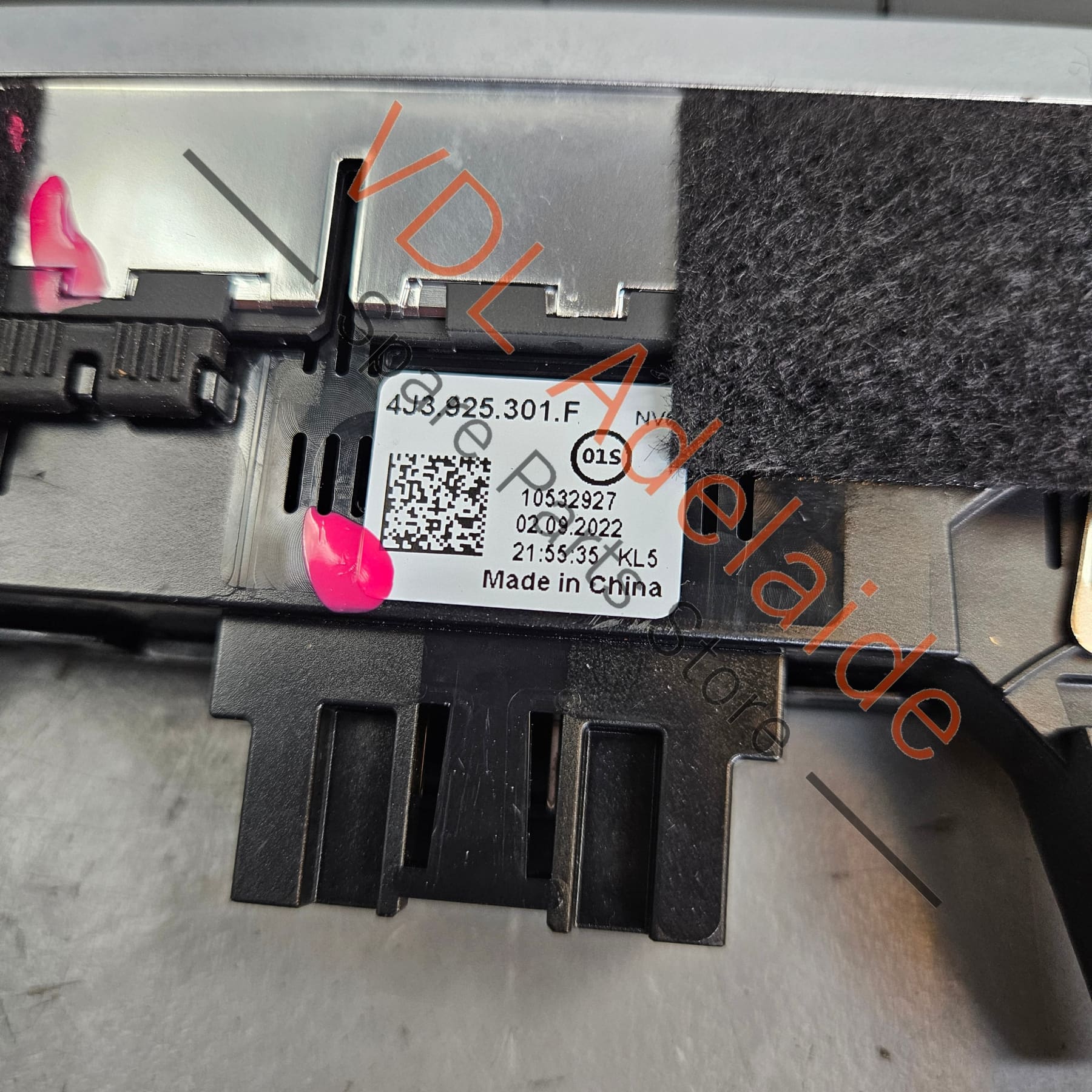 Audi e-Tron GT Dash Multiple Switch Drive Select Button 4J3925301F - Image 7