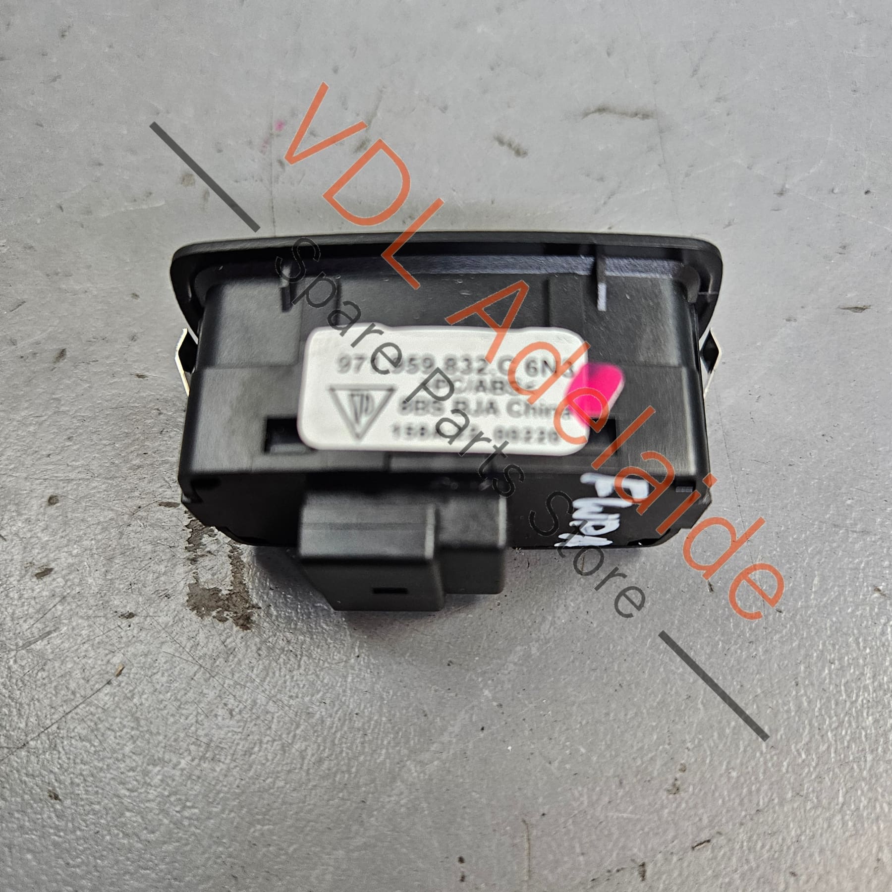Audi e-Tron Power Boot Trunk Open Close Button Switch 971959832C - Image 3