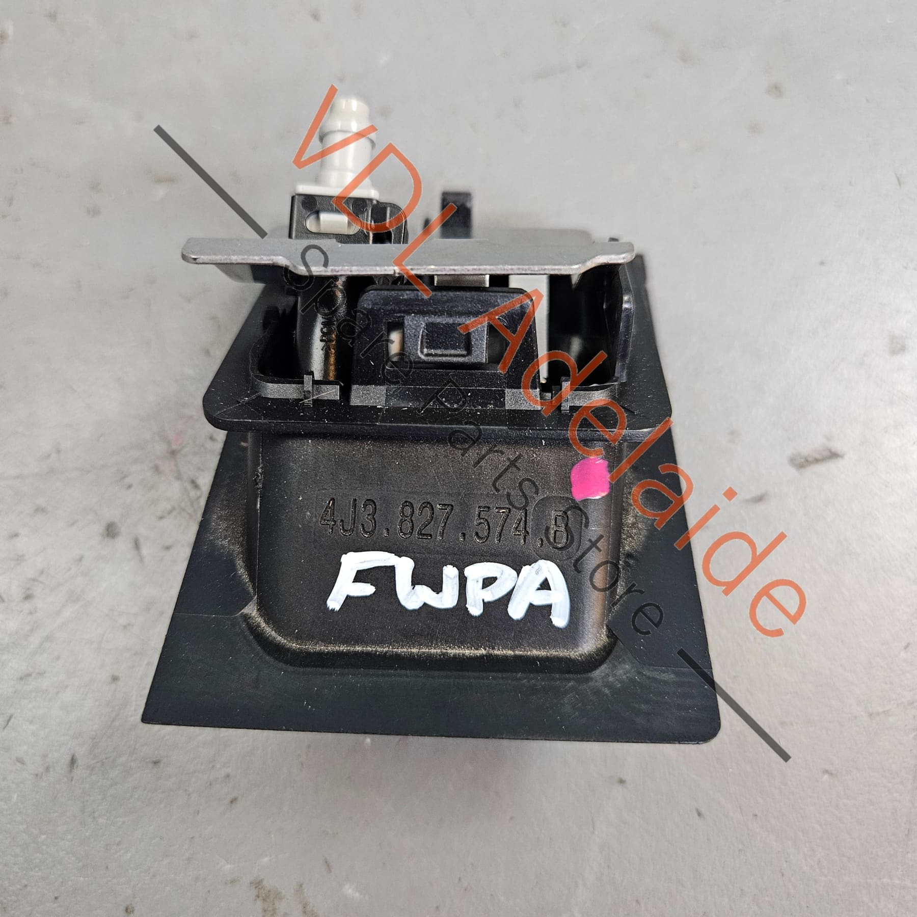 Audi e-Tron GT Rear Reverseing Camera 4N0980546A 4K8980553A - Image 3
