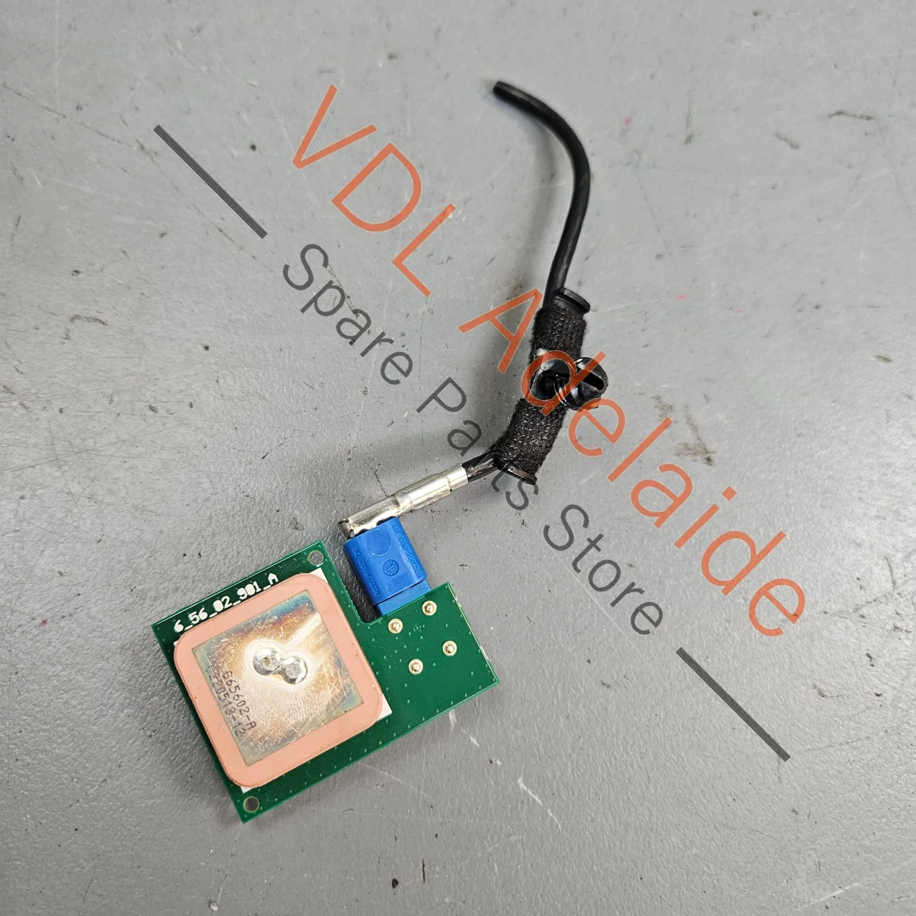 Porsche Audi GNSS Antenna Aerial 9J1035500A - Image 3