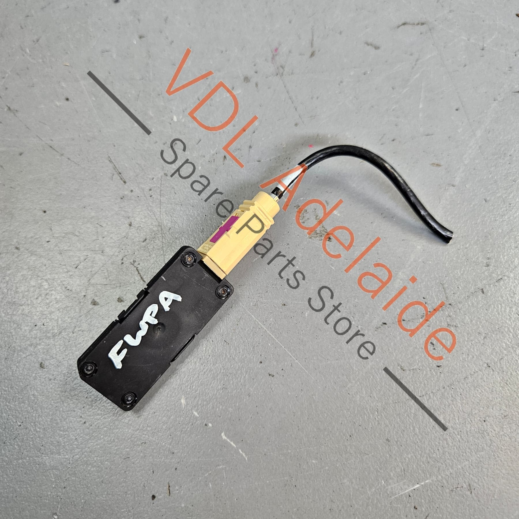 VW Audi W-LAN Antenna Module 4N0035500 - Image 3