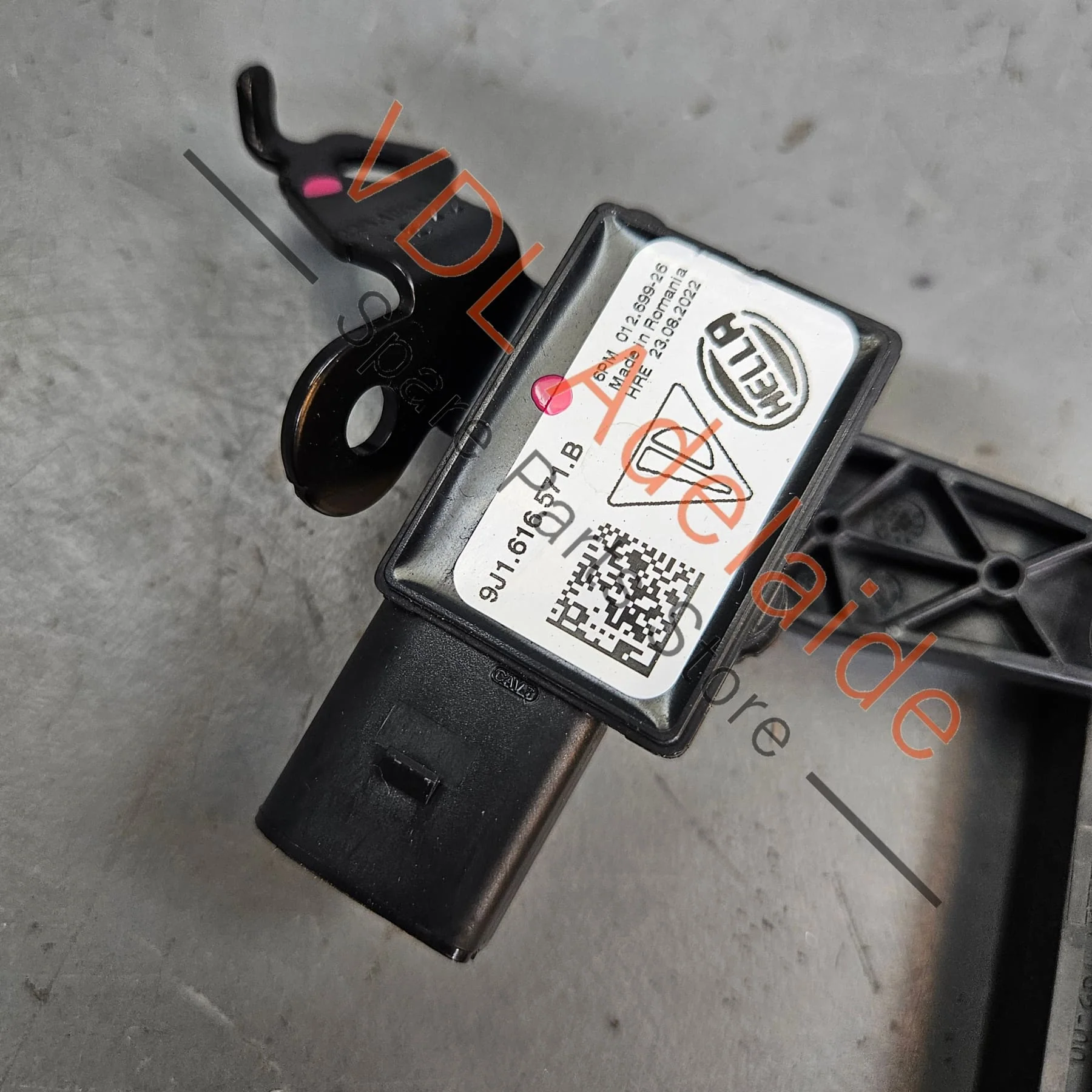 Audi e-Tron Porsche Taycan Right Rear Suspension Level Sensor 9J1616571B - Image 5