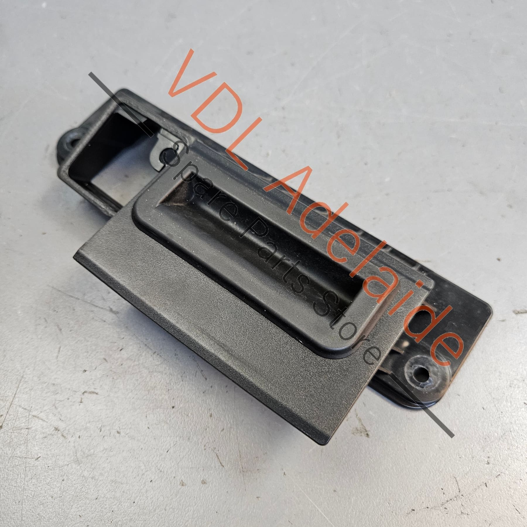 Audi e-Tron Rear Lid Boot Lock Open Release Button Switch 6V0827566 - Image 2