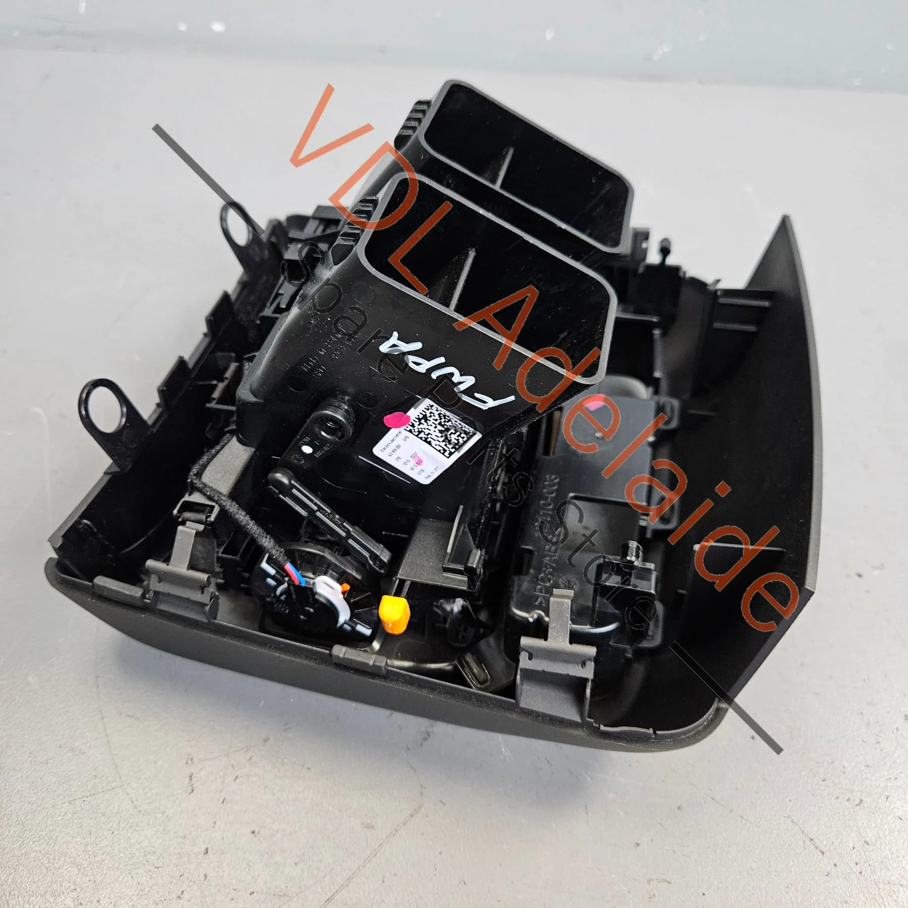 Audi e-Tron GT Rear Passenger A/C Air Vent 4J3864298 - Image 5