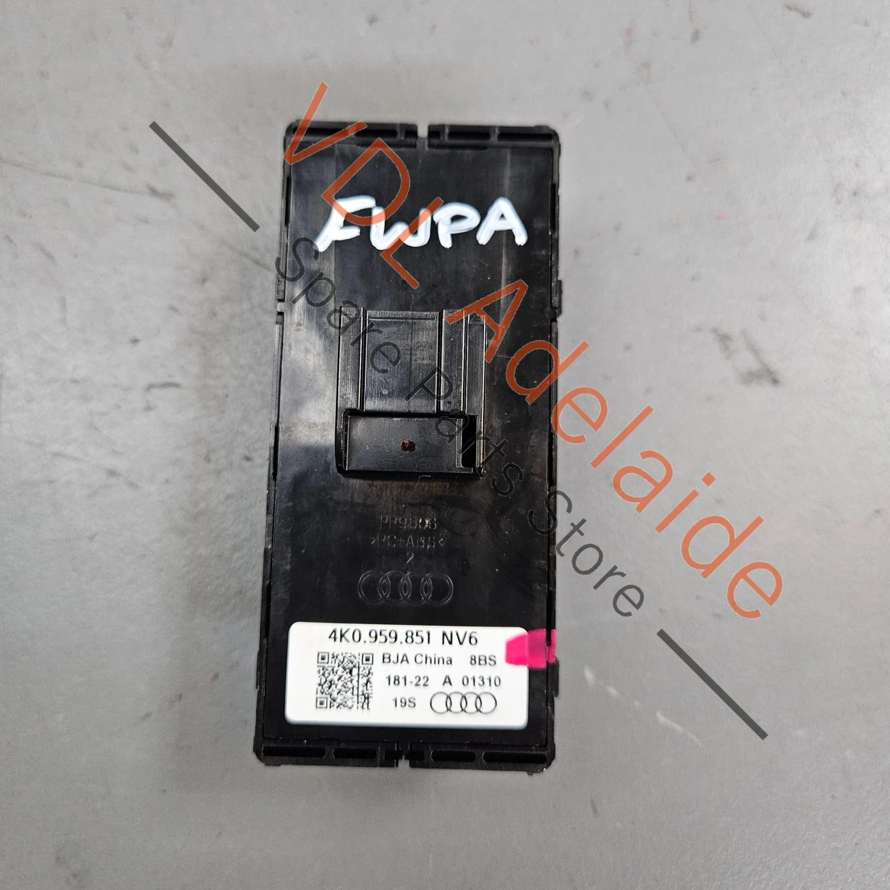 Genuine Audi e-Tron Drivers Window Switch Buttons 4K0959851 NV6 - Image 4