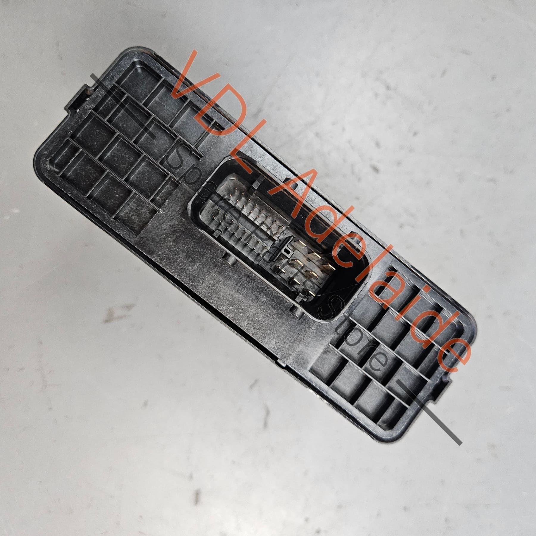 Audi e-Tron Control Unit for Thermal Management Module 4KE965429J - Image 4
