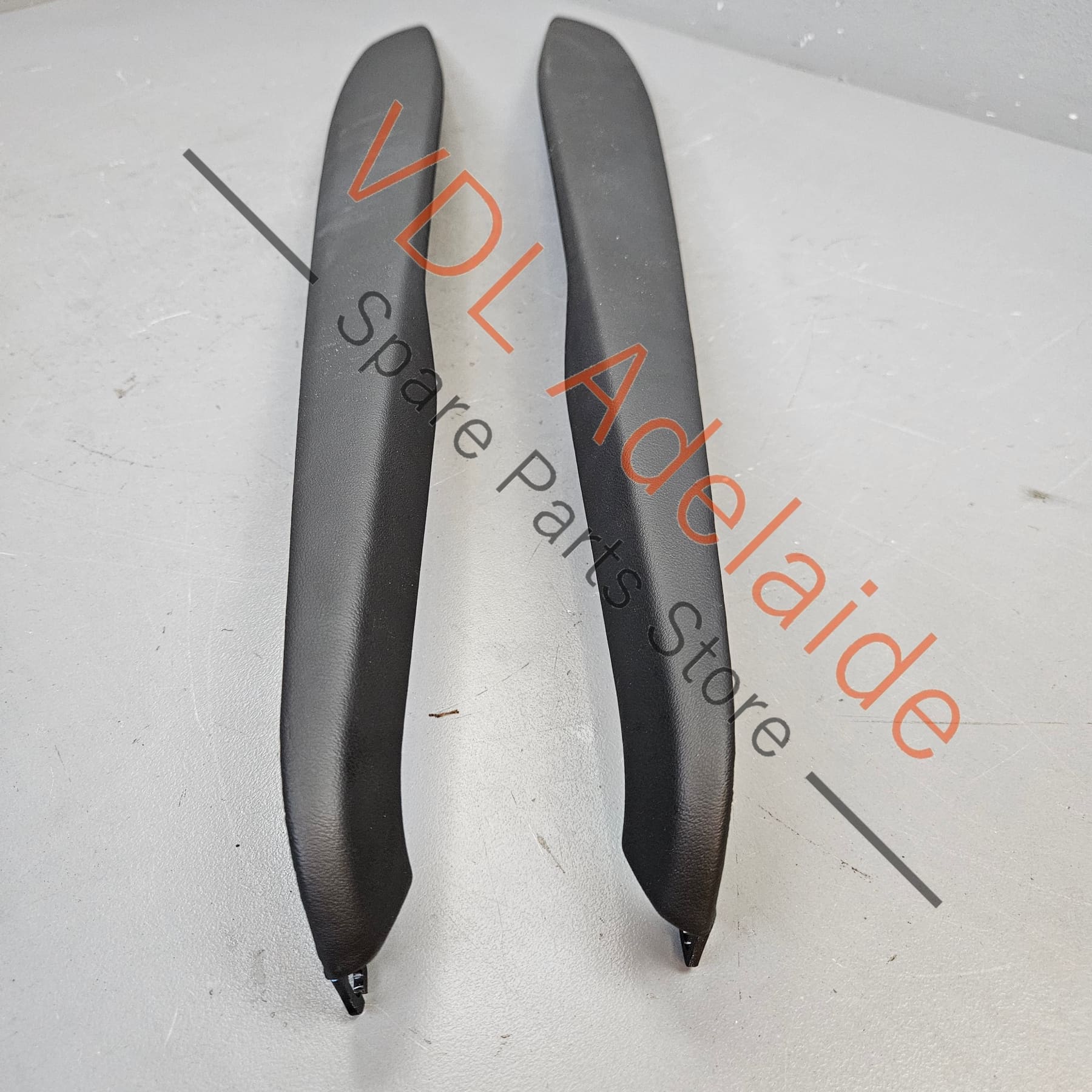 Pair of Audi e-Tron GT Interior Centre Console Leatherette Side Covers 4J3864147 38M 4J3864148 38M - Image 3