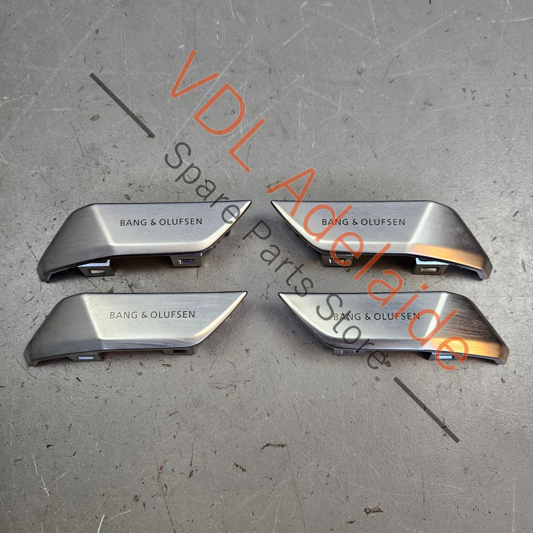 Audi e-Tron B&O Bang & Olufsen Door Trim Emblem set 4J3853679A 3Q7 4J3853680A 3Q7