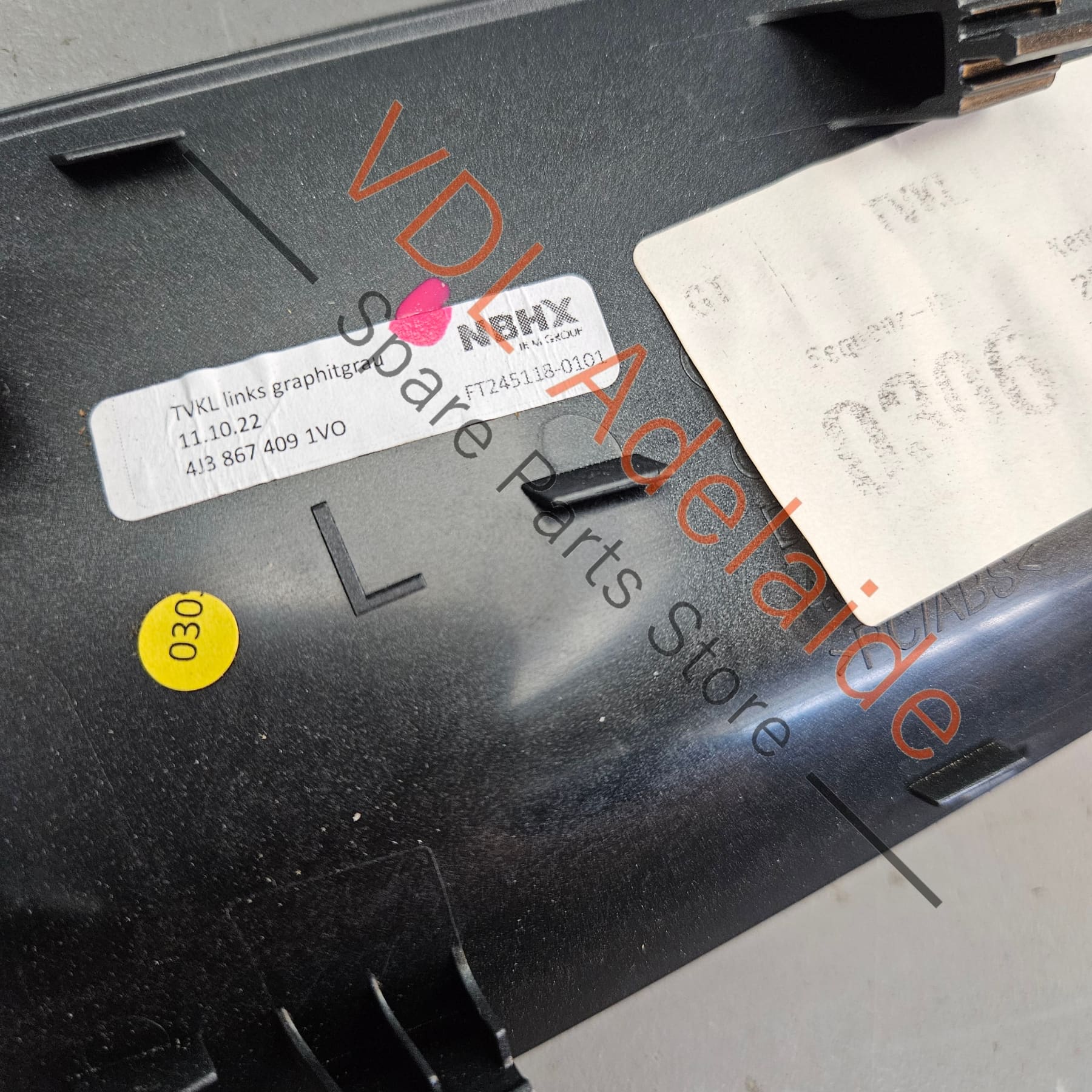 Audi e-Tron GT Interior Left Door Trim Inlay Graphite Grey 4J3867409 1VO - Image 6
