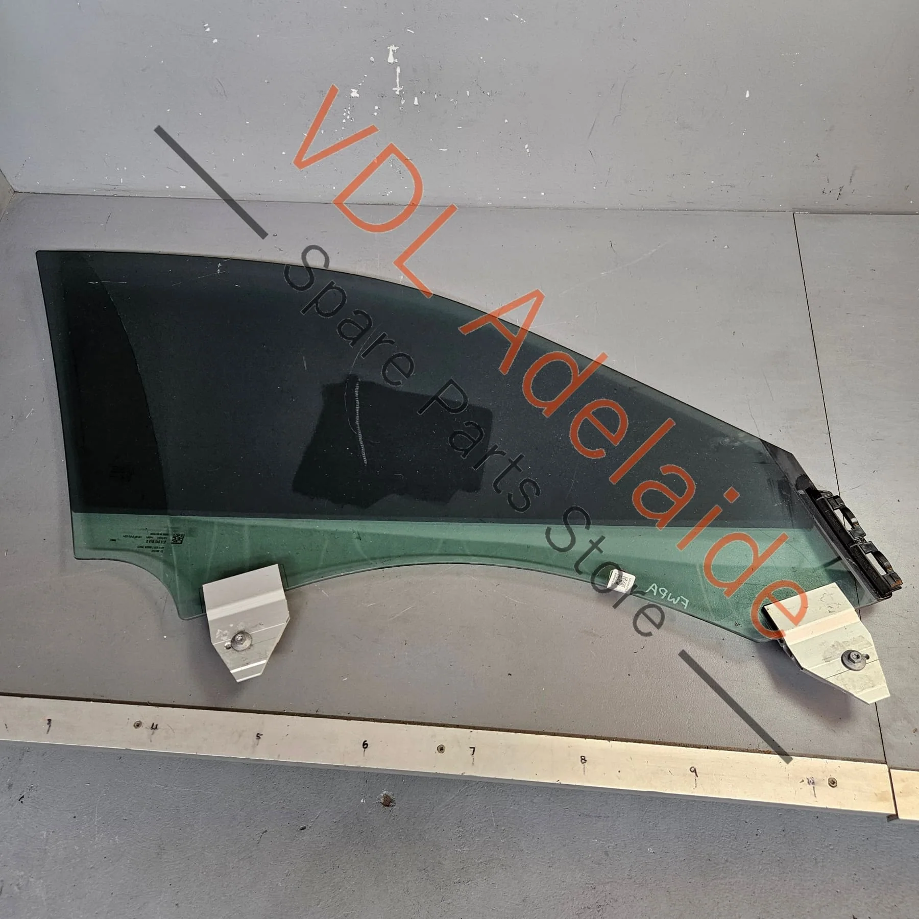 Audi e-Tron GT Front Left Door Window Glass 9J1845019D - Image 8
